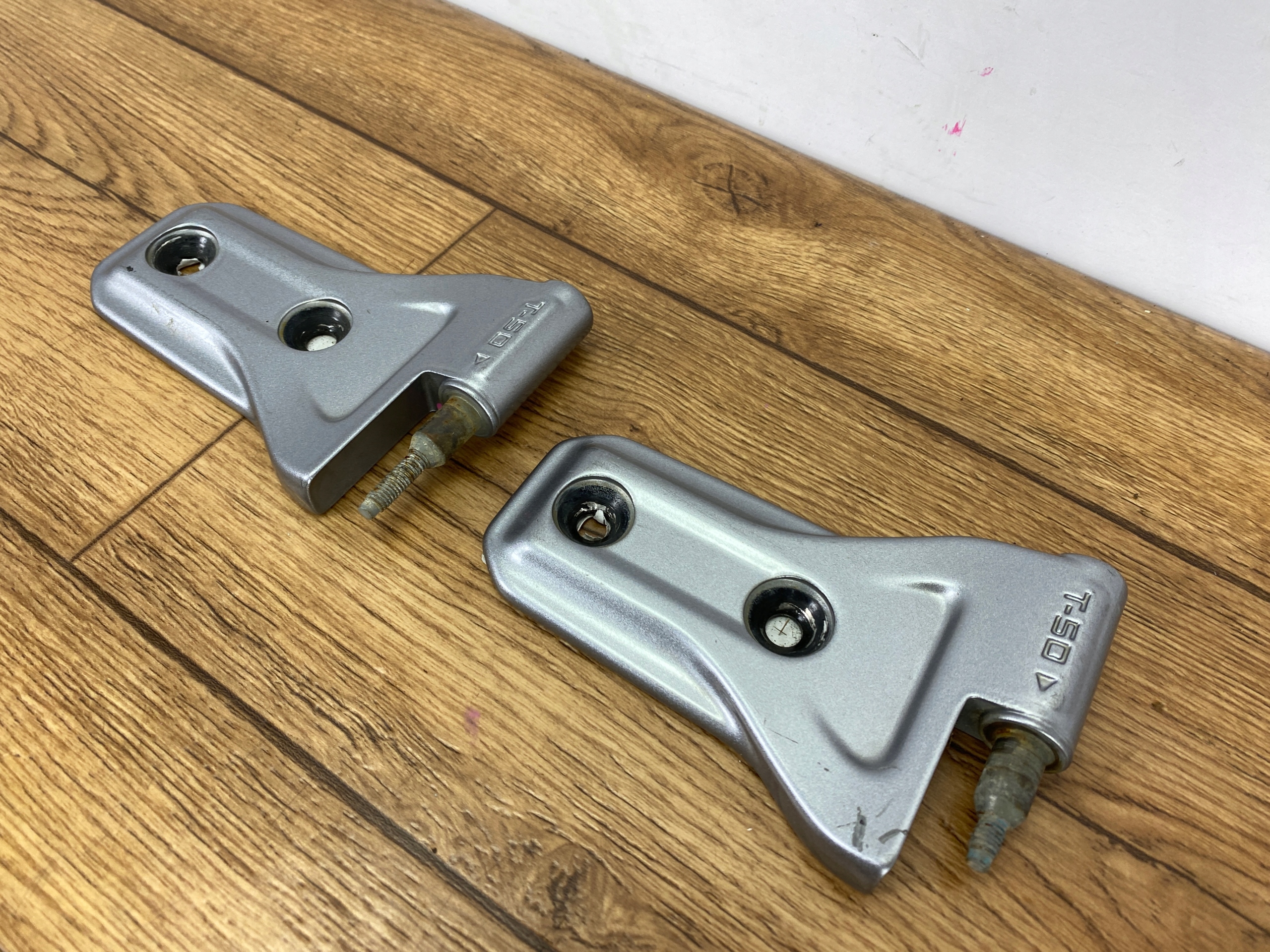 hinges door right front Jeep Wrangler JL 2018+ USA