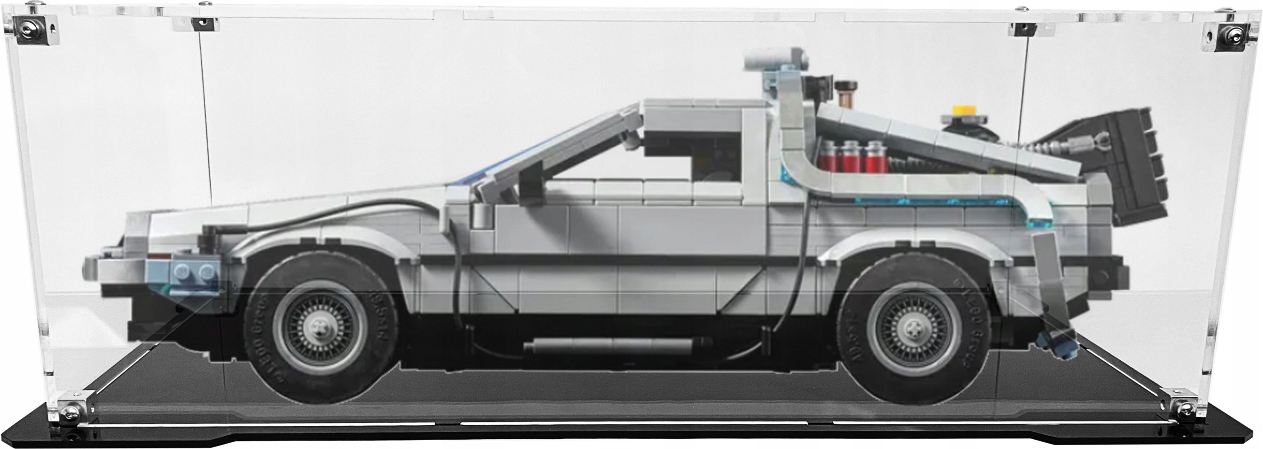 Vitrína s černou základnou pro stavebnici Lego 10300 Stroj času