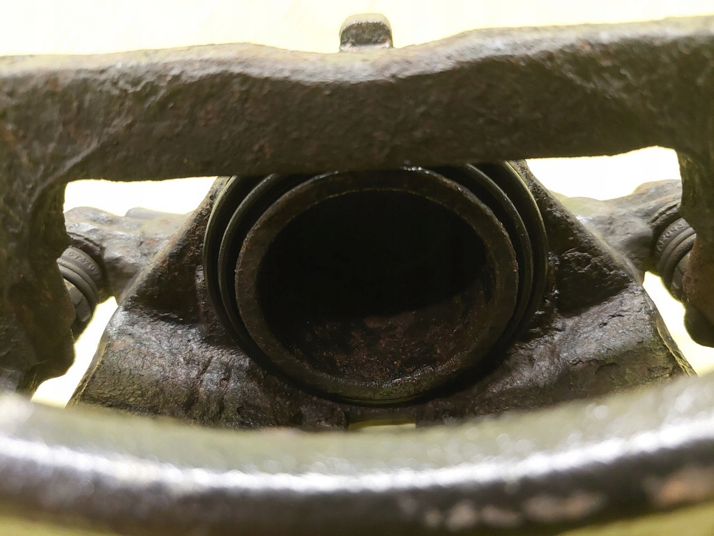 LAND ROVER FREELANDER 1.8 caliper brake left front