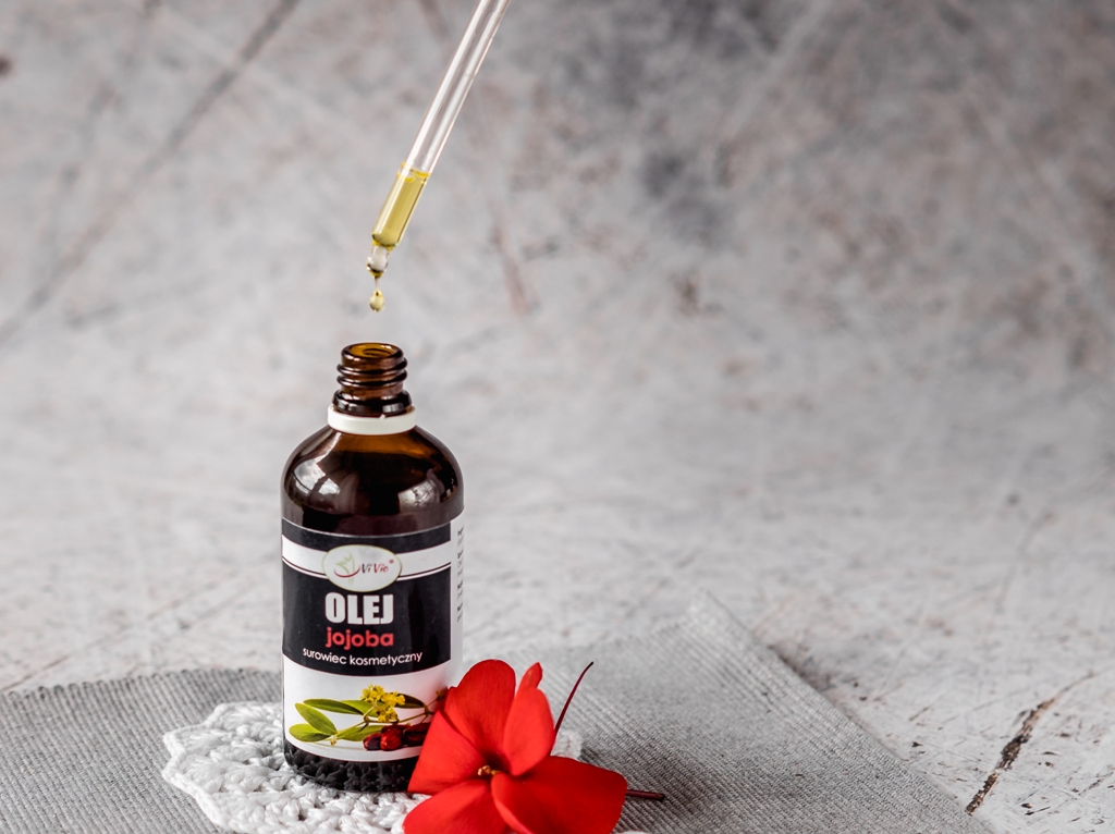 OLEJEK JOJOBA SUROWIEC KOSMETYCZNY 100ML VIVIO NIERAFINOWANY Marka Vivio