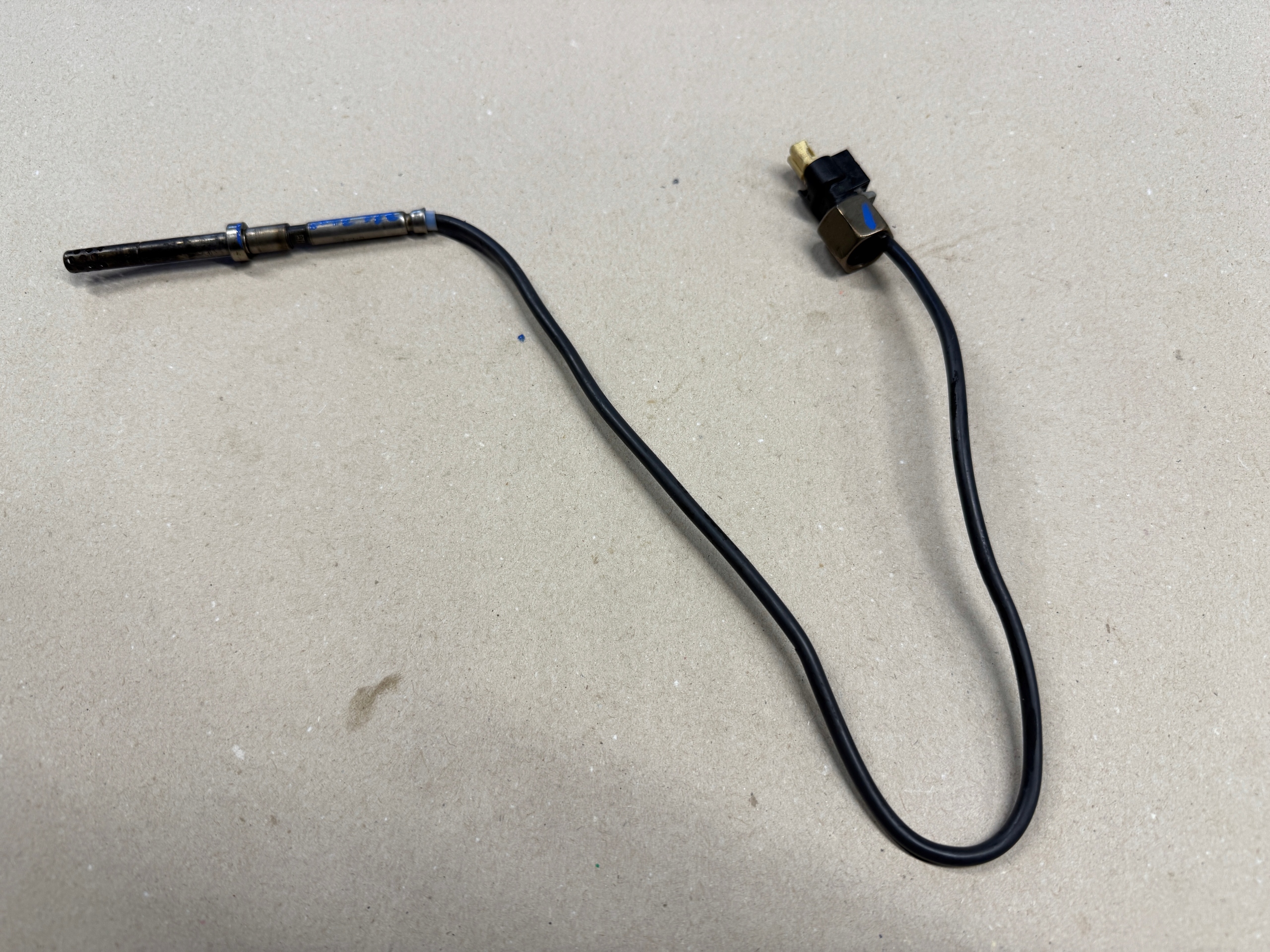 MERCEDES ML W164 Sensor TEMPERATURY Gase A0051532028