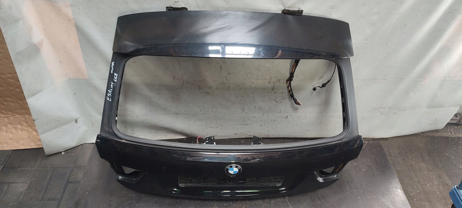 trunk door boot BMW E91 LIFT 2,0D 668