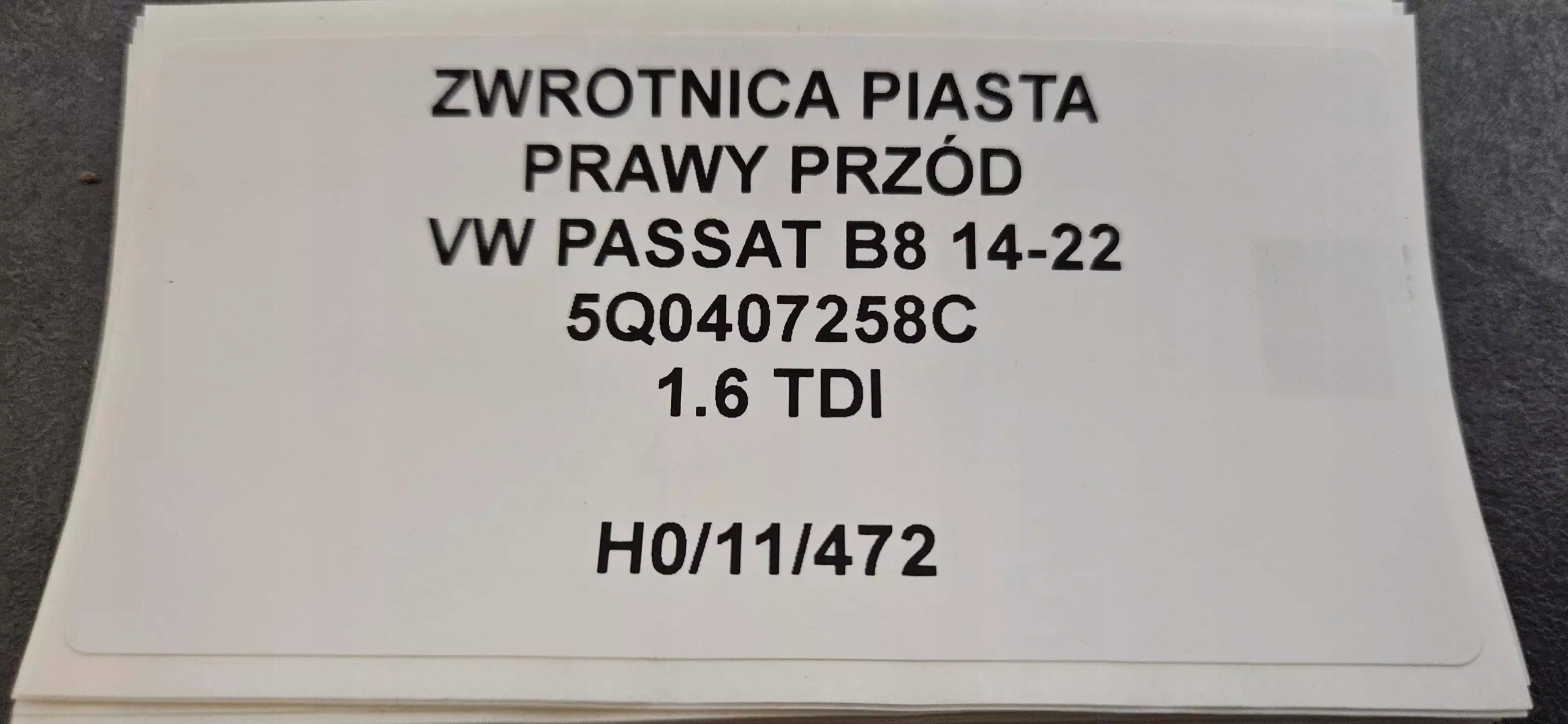 otoč čepu pravý předek VW PASSAT B8 14-22