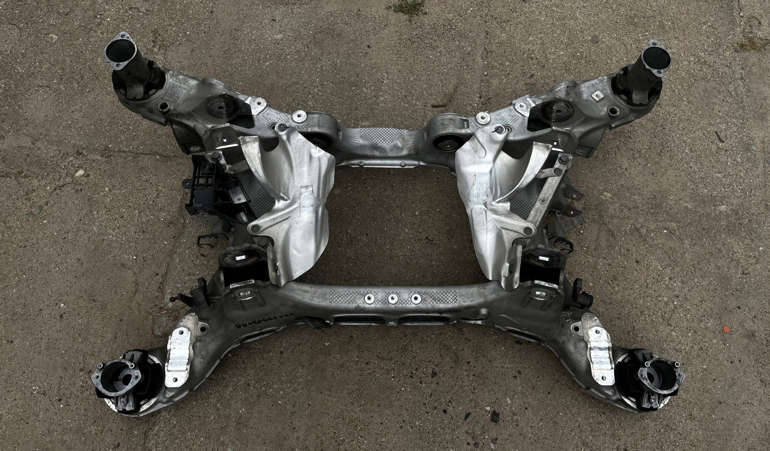 IDEALNY subframe rear SKRETNA axis BENTLEY GT GTC 3SD 1