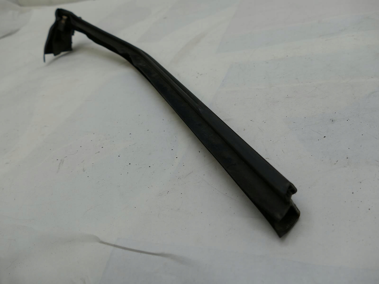 MERCEDES W207 A207 CABRIO JOINT VITRES L.T.