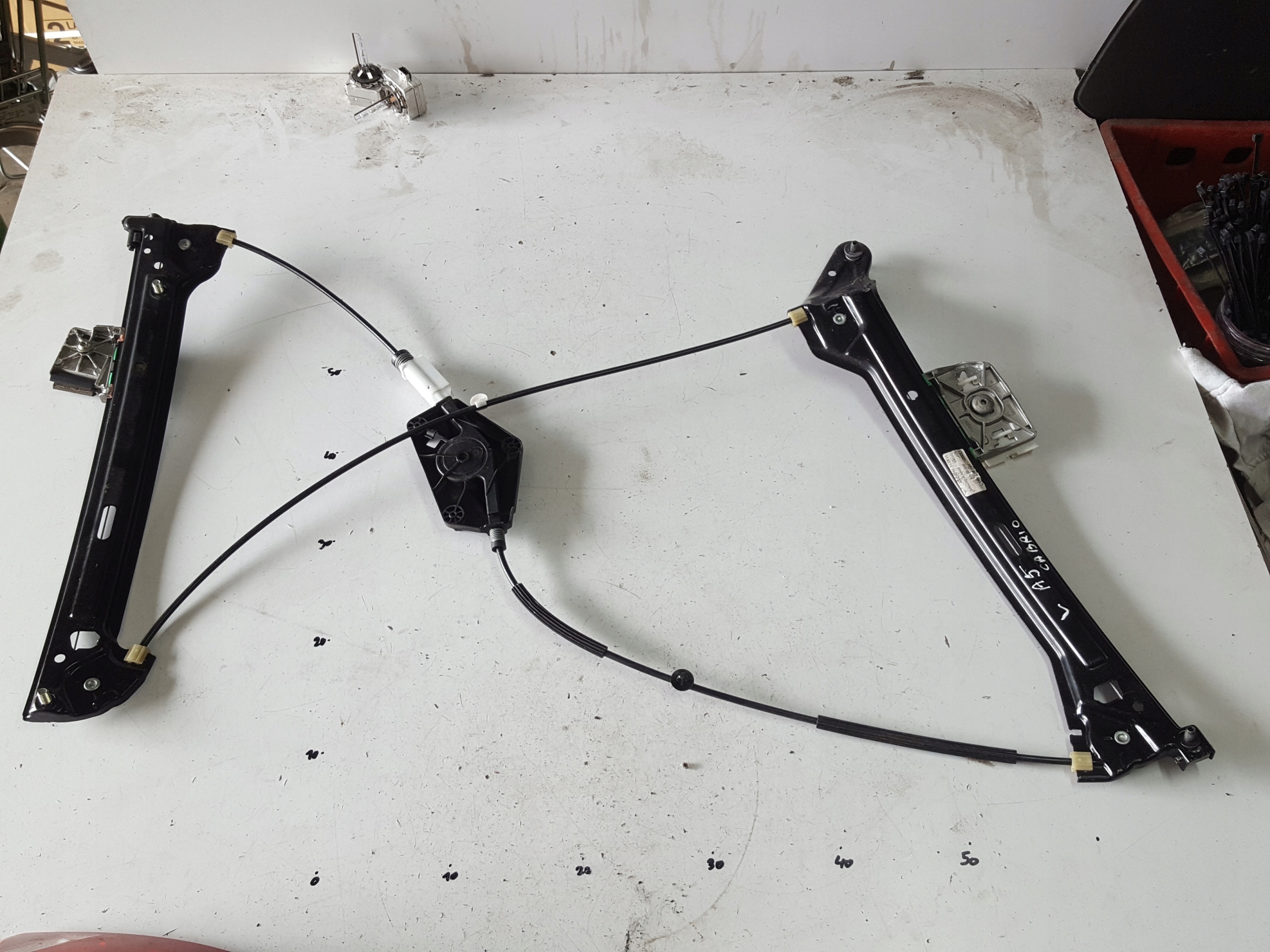 AUDI A5 8T 8F 09-16r CABRIO PODNOŚNIK SZYBY LEWY PRZÓD