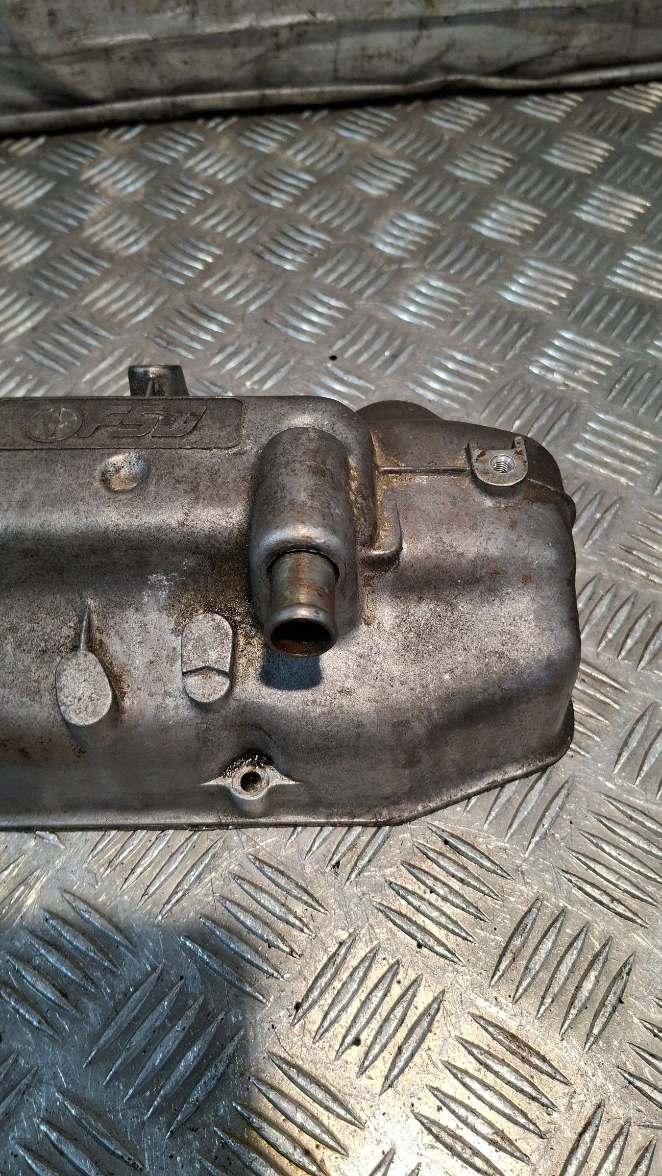 Kryt ventilov FSO POLONEZ 1.6