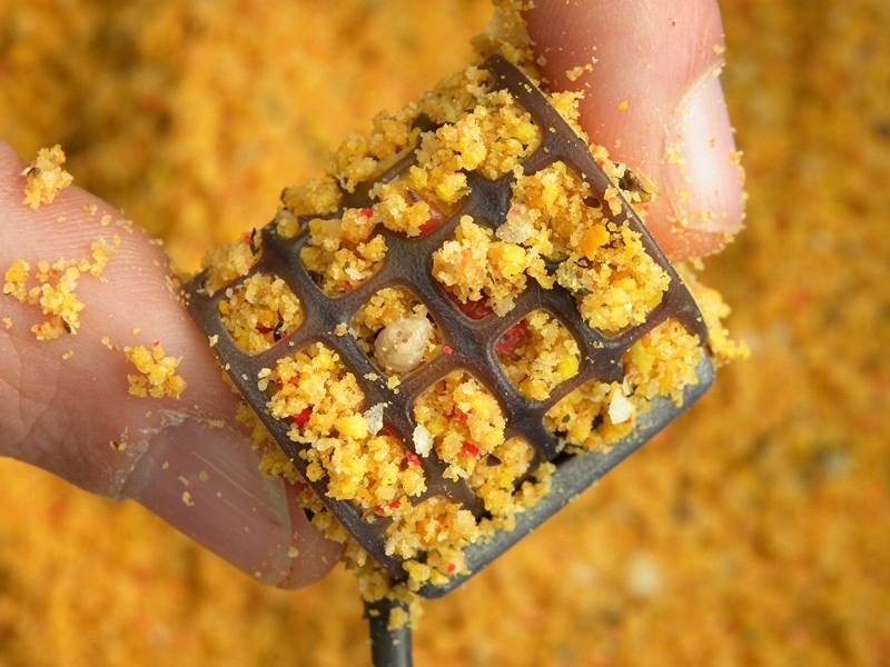 Zanęta na ryby wędkarska GENLOG FEEDER MASTER CUP SPECIAL BREAM 1kg EAN (GTIN) 5902004732275