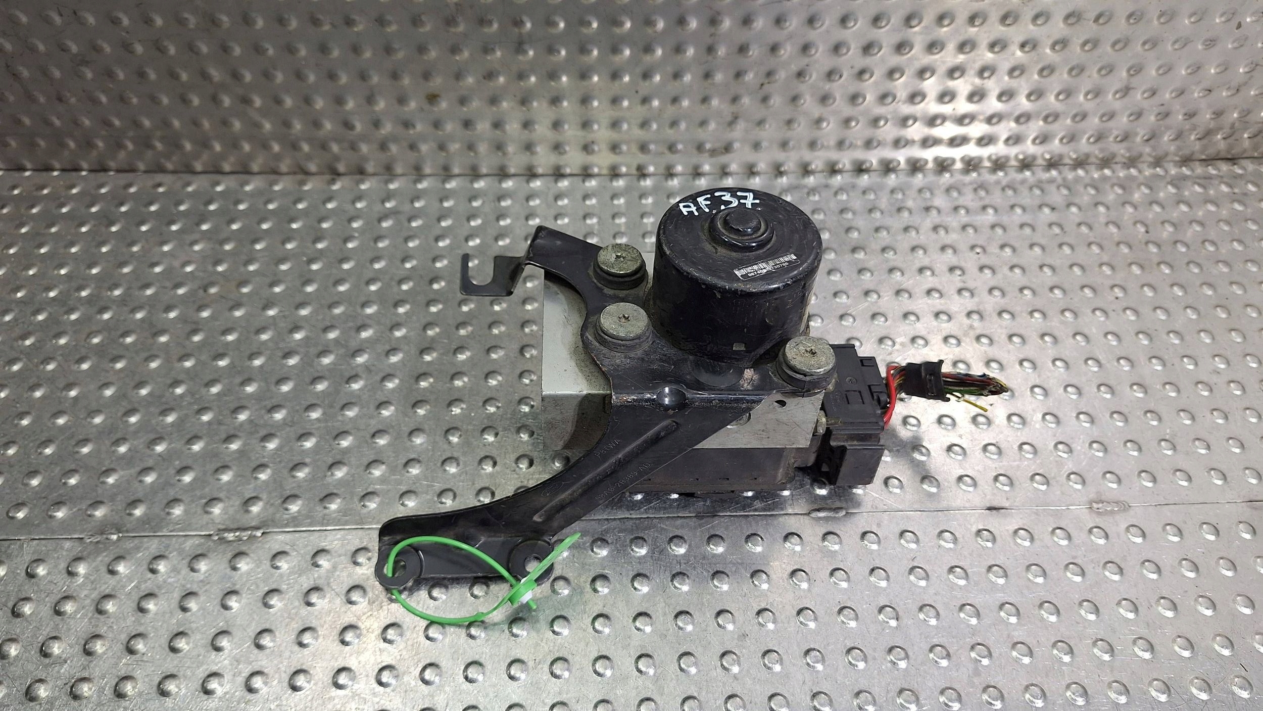 pump control unit ABS 10.0948-0102.3 98AG-2C285-BE FORD FOCUS MK1