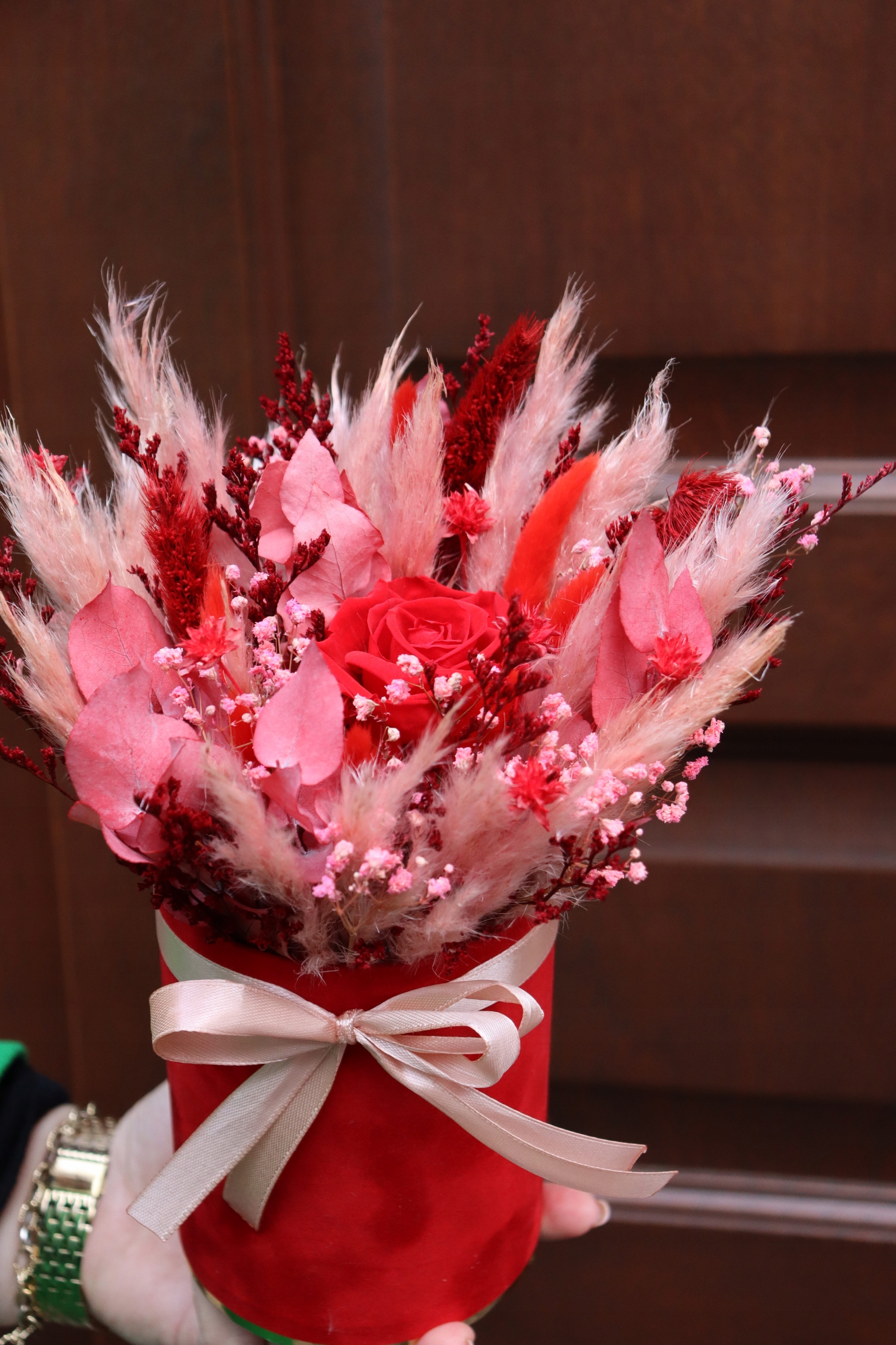 Flowerbox Red s večnou ružou, darček na Deň sv. Valentína, darček k narodeninám