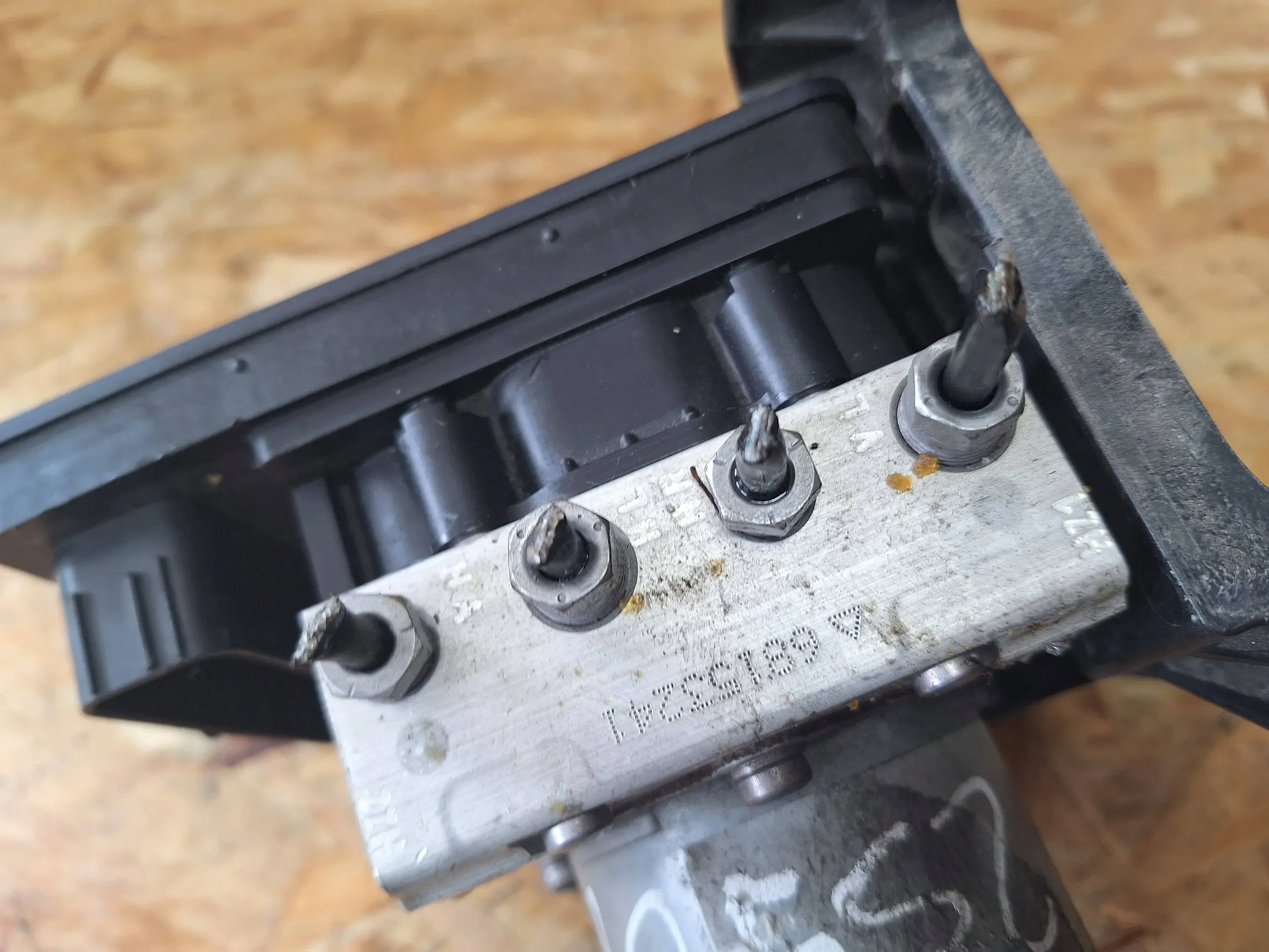 насос ABS 52122931 RENEGADE 18-