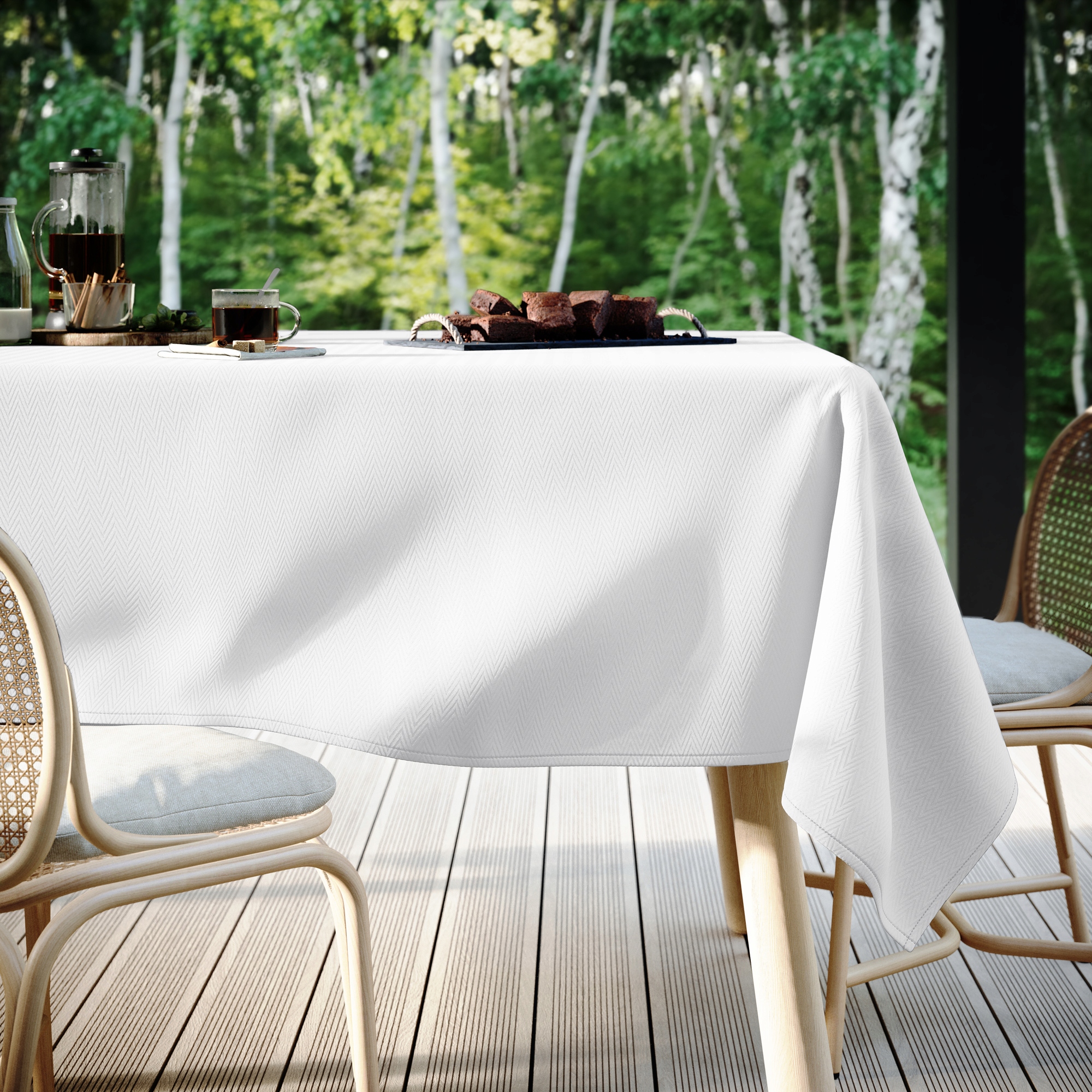 Obrus plamoodporny na stół Filumi BIAŁY 140x220 Typ obrus