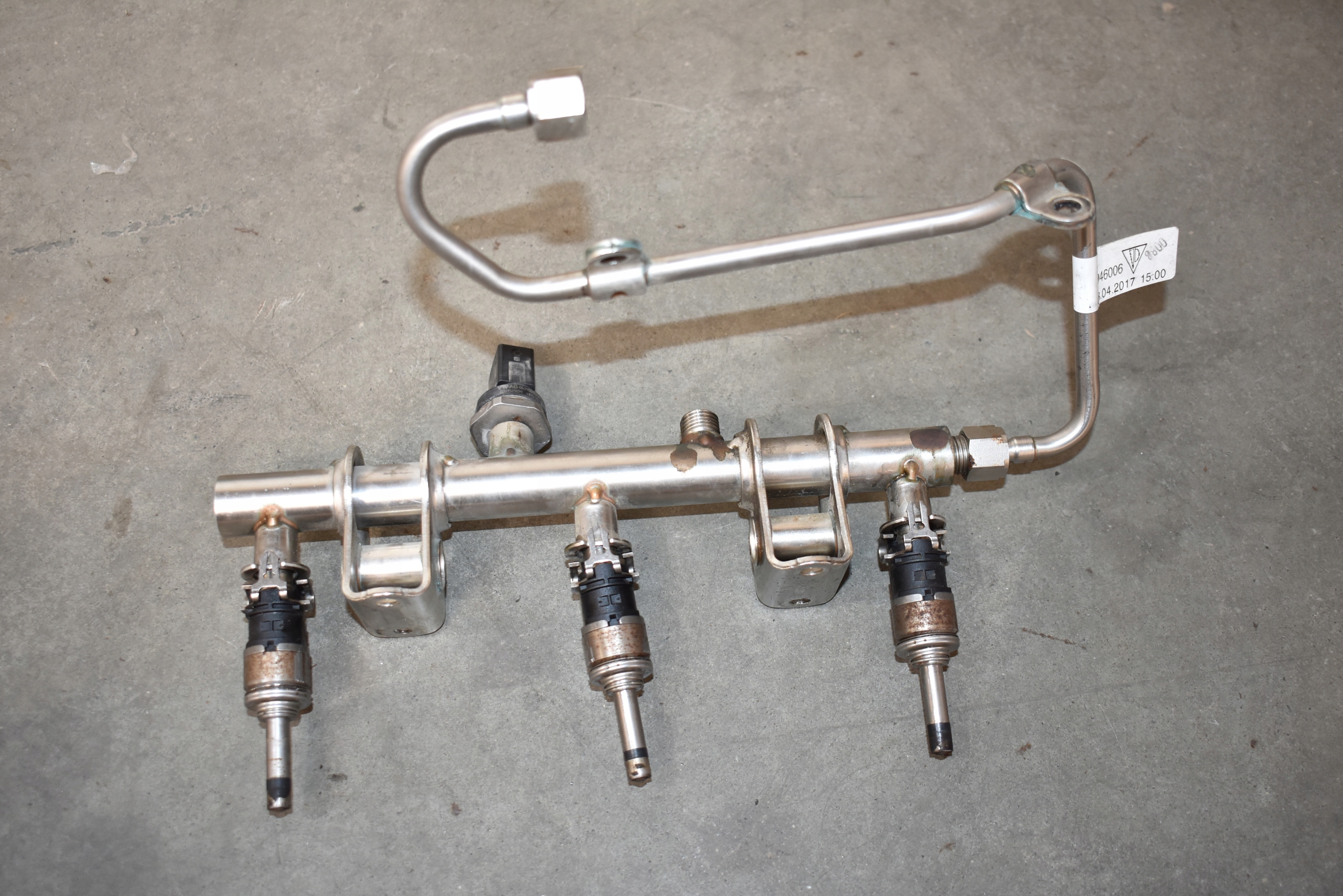 IDEALNA injection ramp 4-6 + nozzles PORSCHE MACAN 3.0 CTM DCN 1