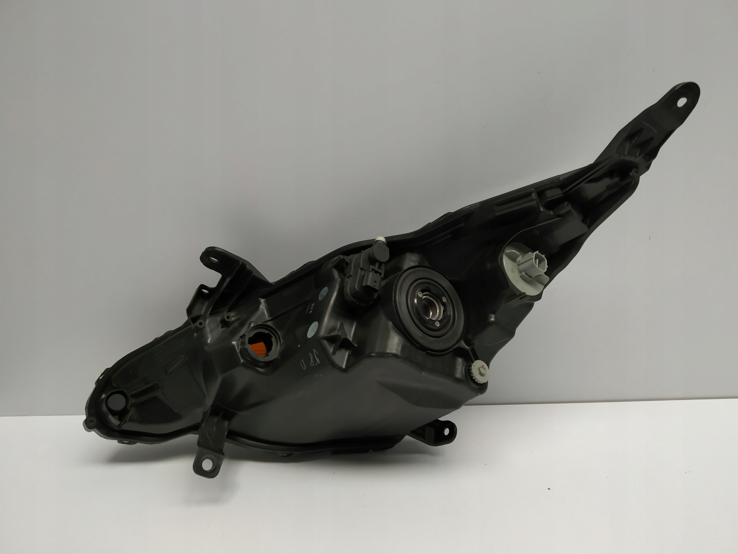 14r- Toyota Aygo II reflektor light front right LED original OM