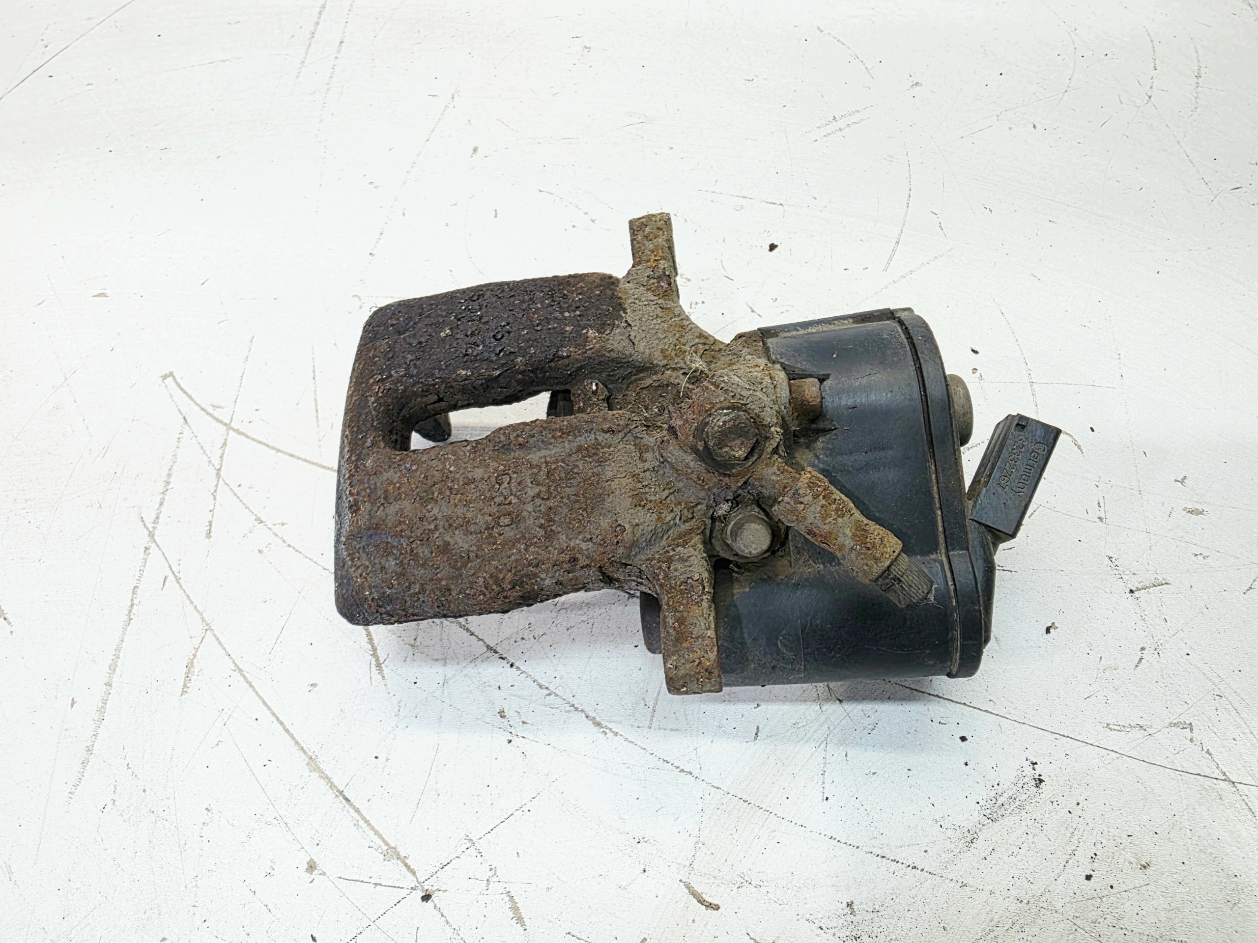 caliper brake electrical left rear part AUDI Q3 8U