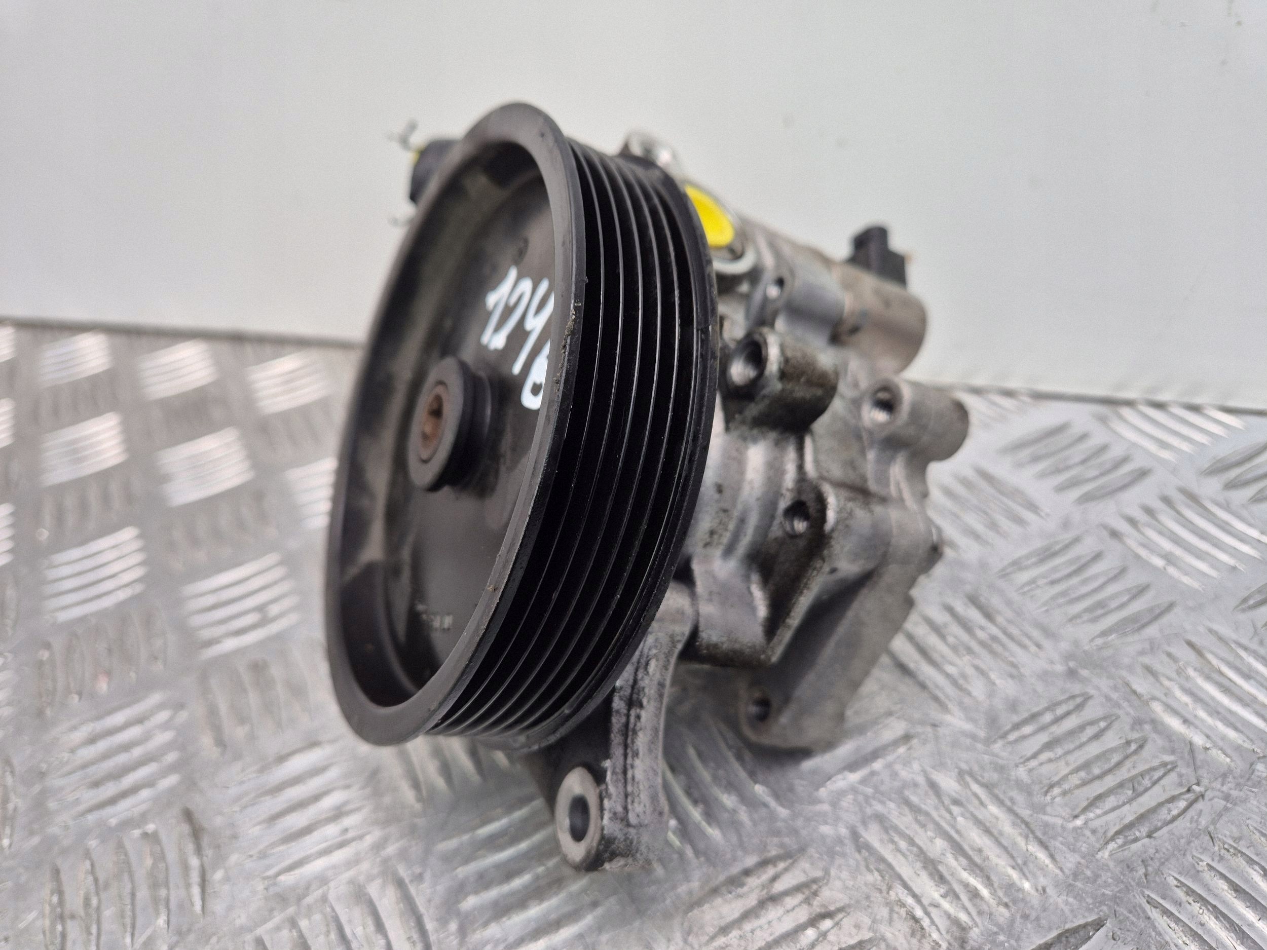 Mercedes C200 CGI W204 servo pump 271.860 A0064666801