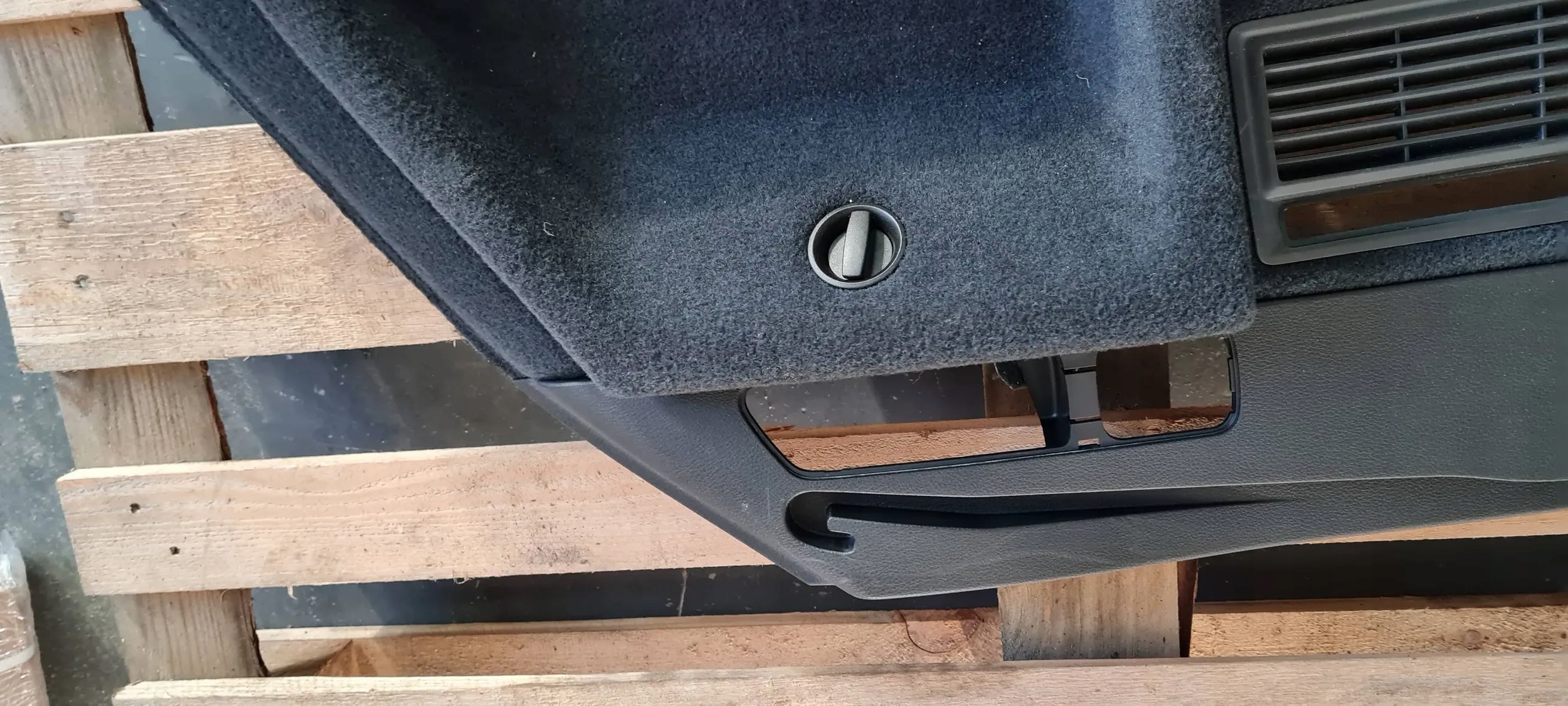 Q5 80A side upholstery boot right right rear part 80A863880T