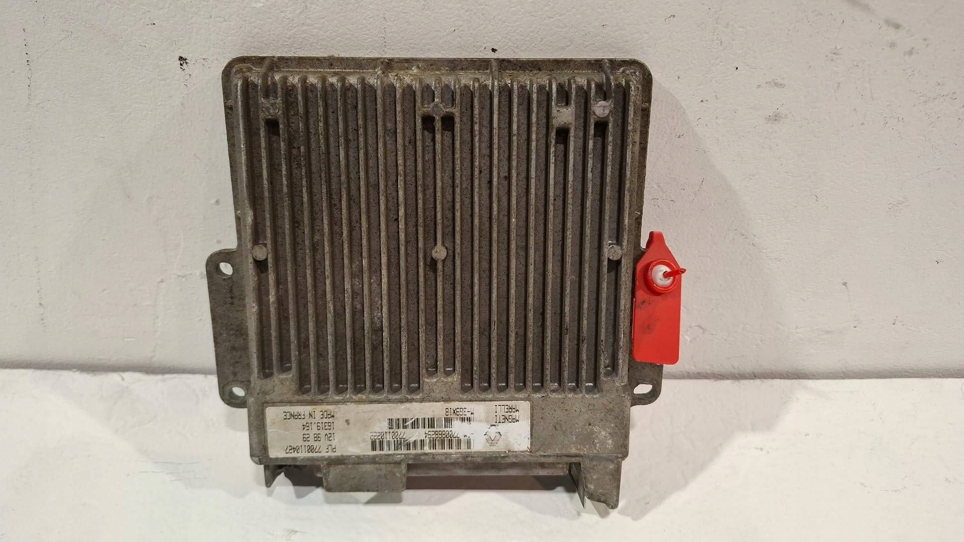 control unit of the engine computer 7700110222 7700868294 Renault Clio II 1.2