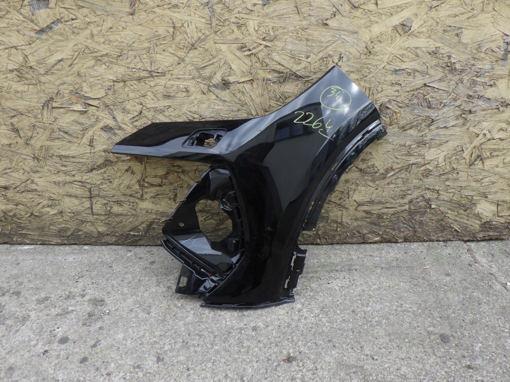 AUDI Q4 E TRON 89A807437 front bumper left
