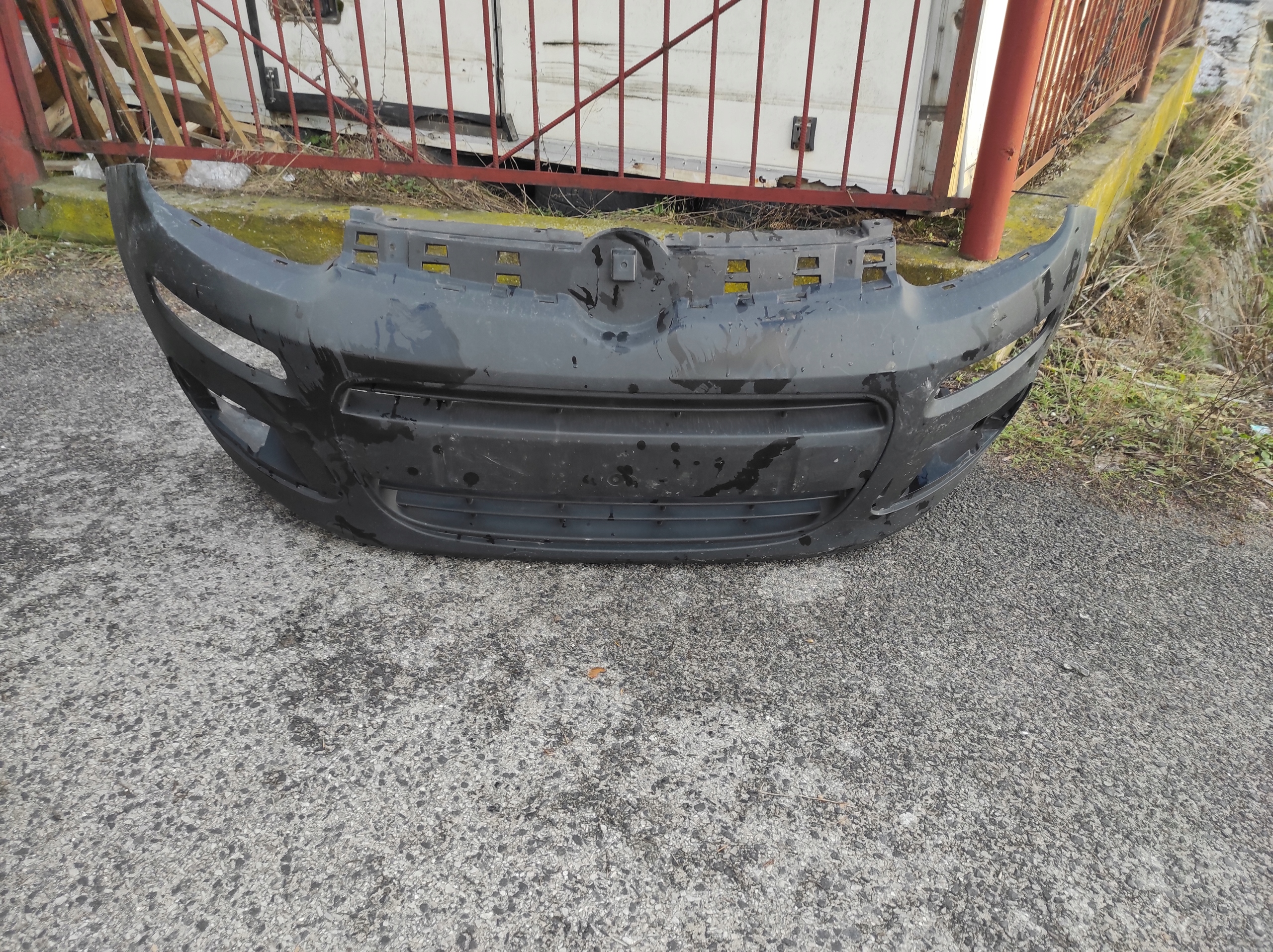 nárazník fiat panda předek přední