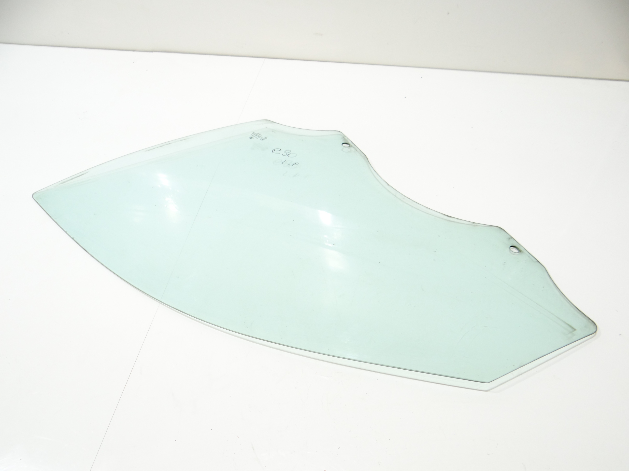 window door left front BMW E90 (17229804)