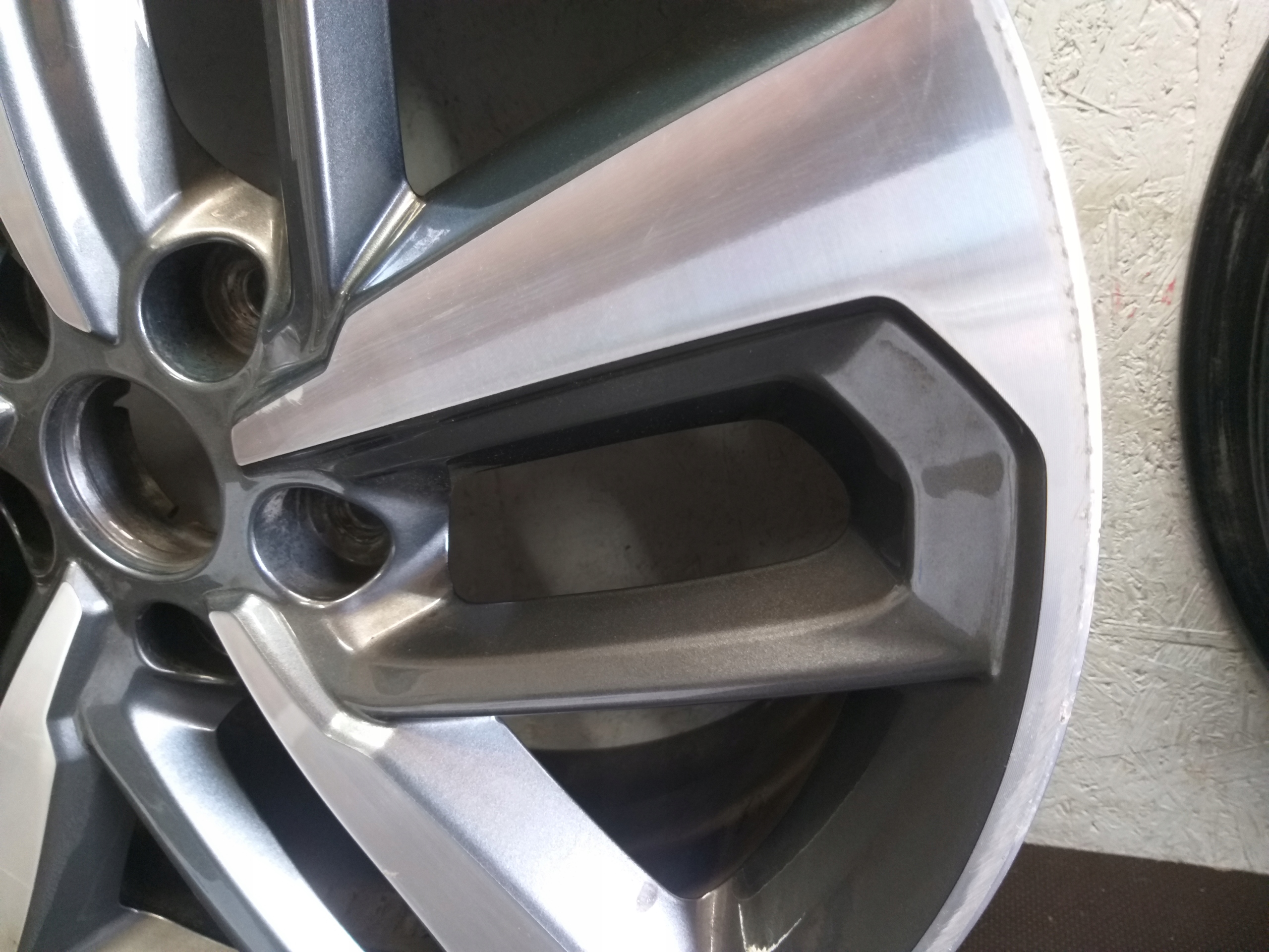 disk hliníkový HYUNDAI KONA 18" 5X114,3 7,5J