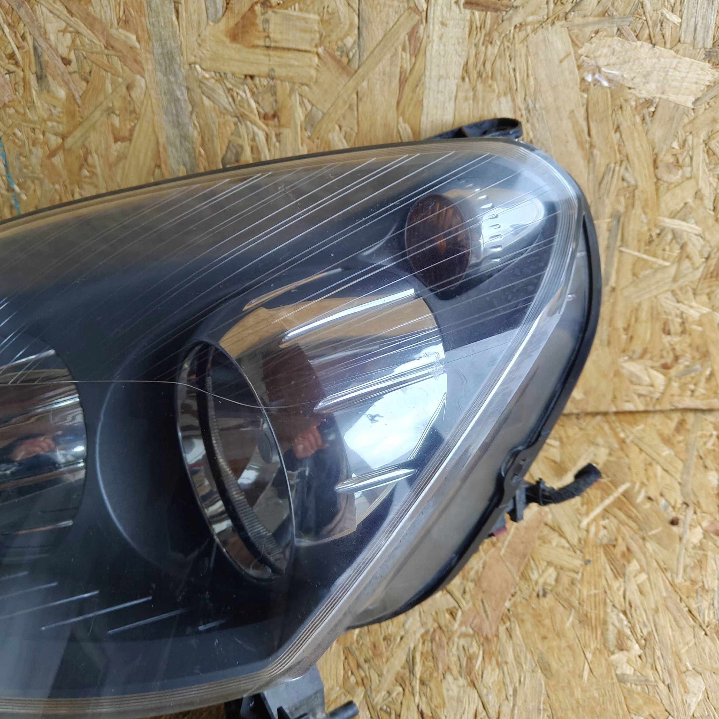 Reflektor front side left Opel Astra H