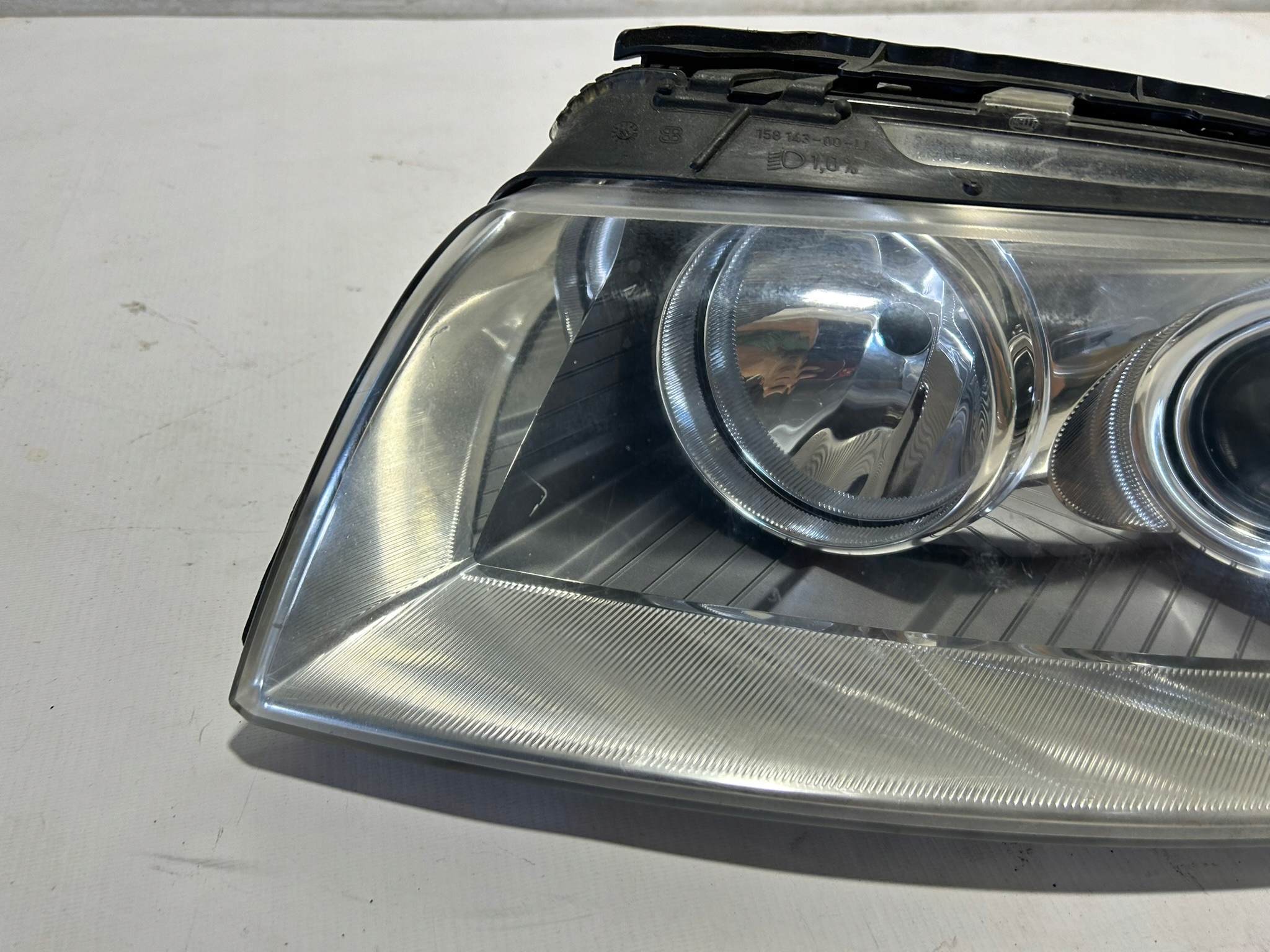 light XENON AUDI A8 D3 LIFT left front