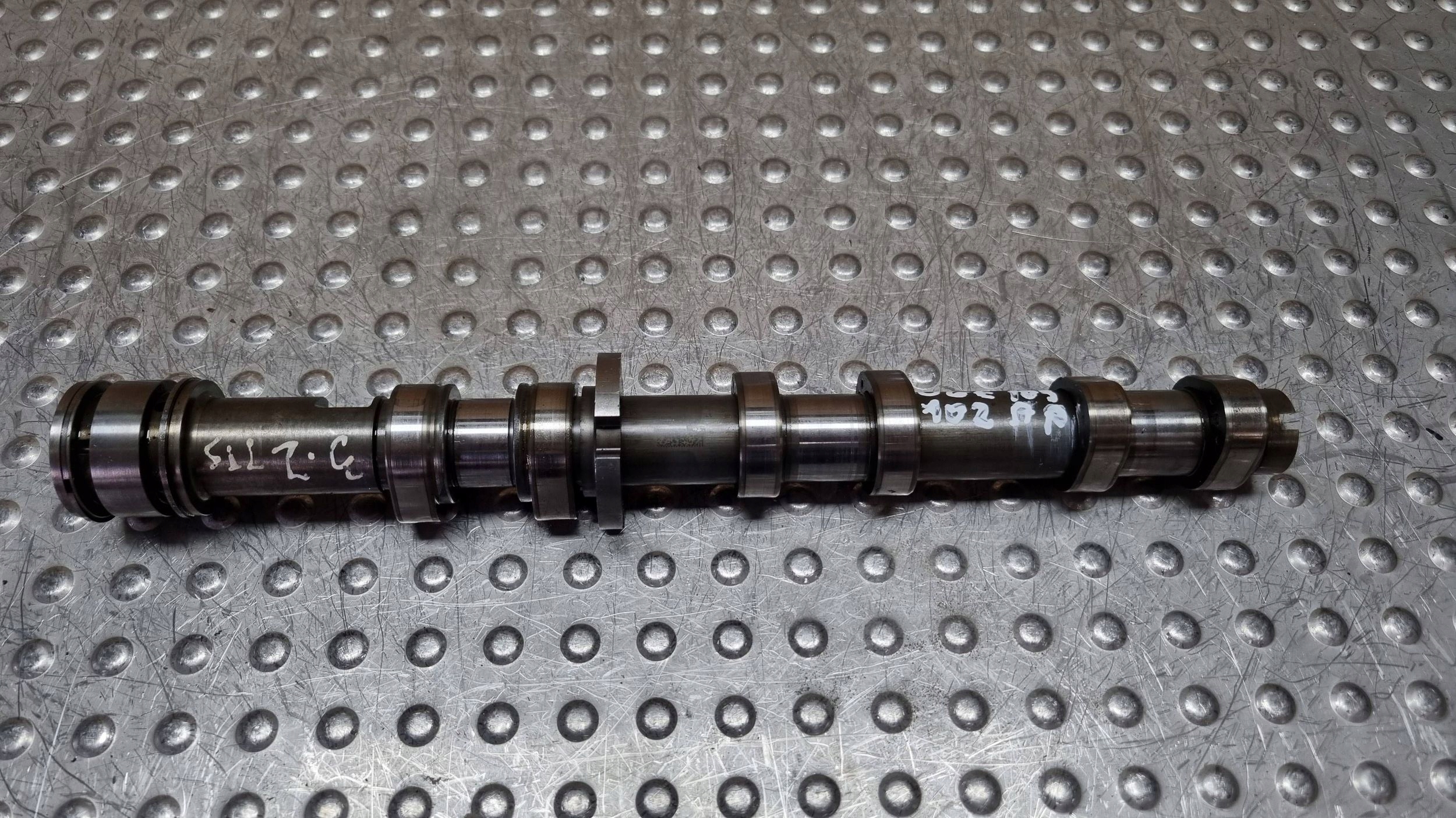 cam right exhaust 06E109102AP AUDI A6 C6 A8 D3 2.8 FSI BDX