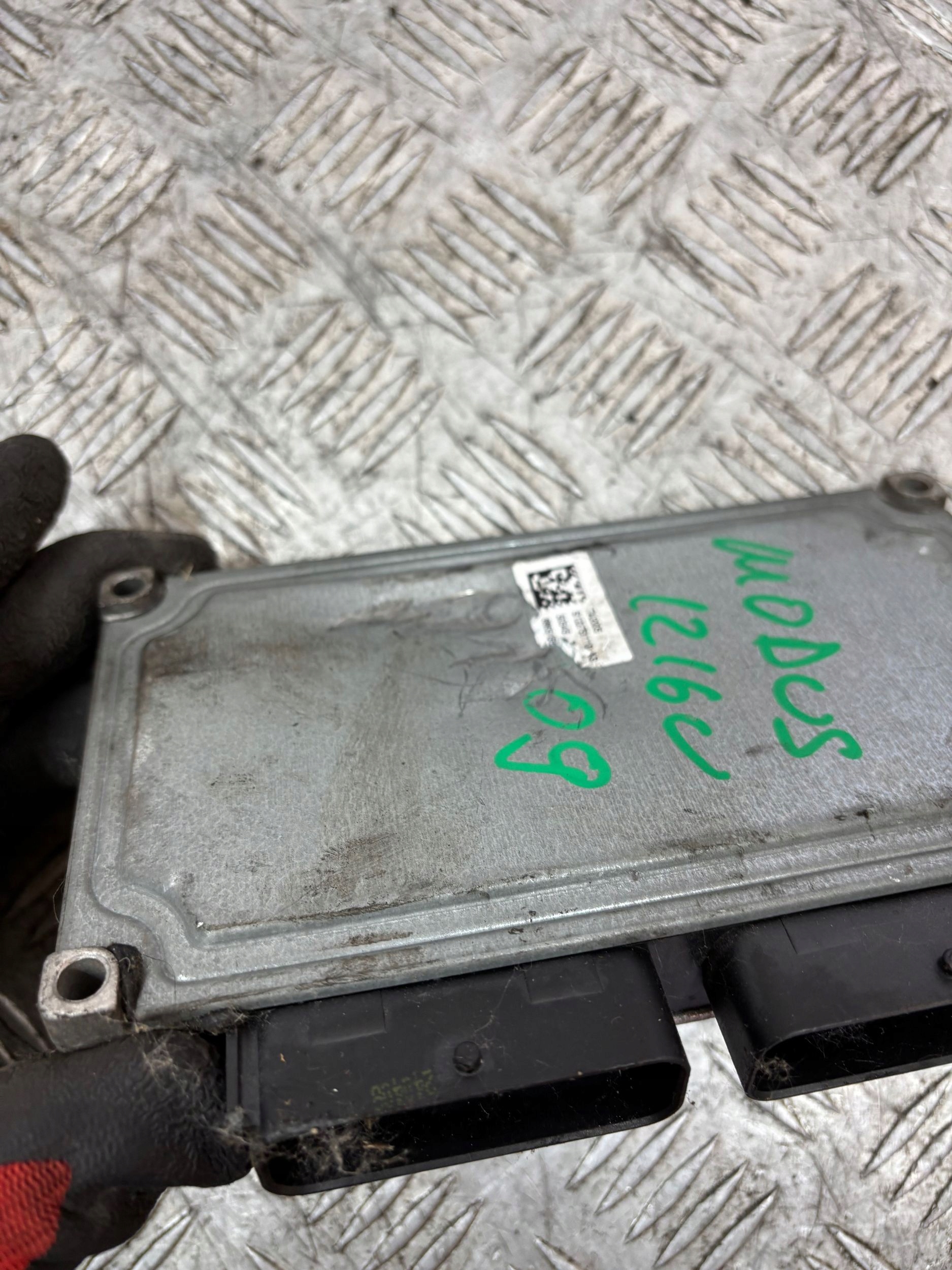 control unit gearboxes 8200582809 RENAULT CLIO 1.5 DCI