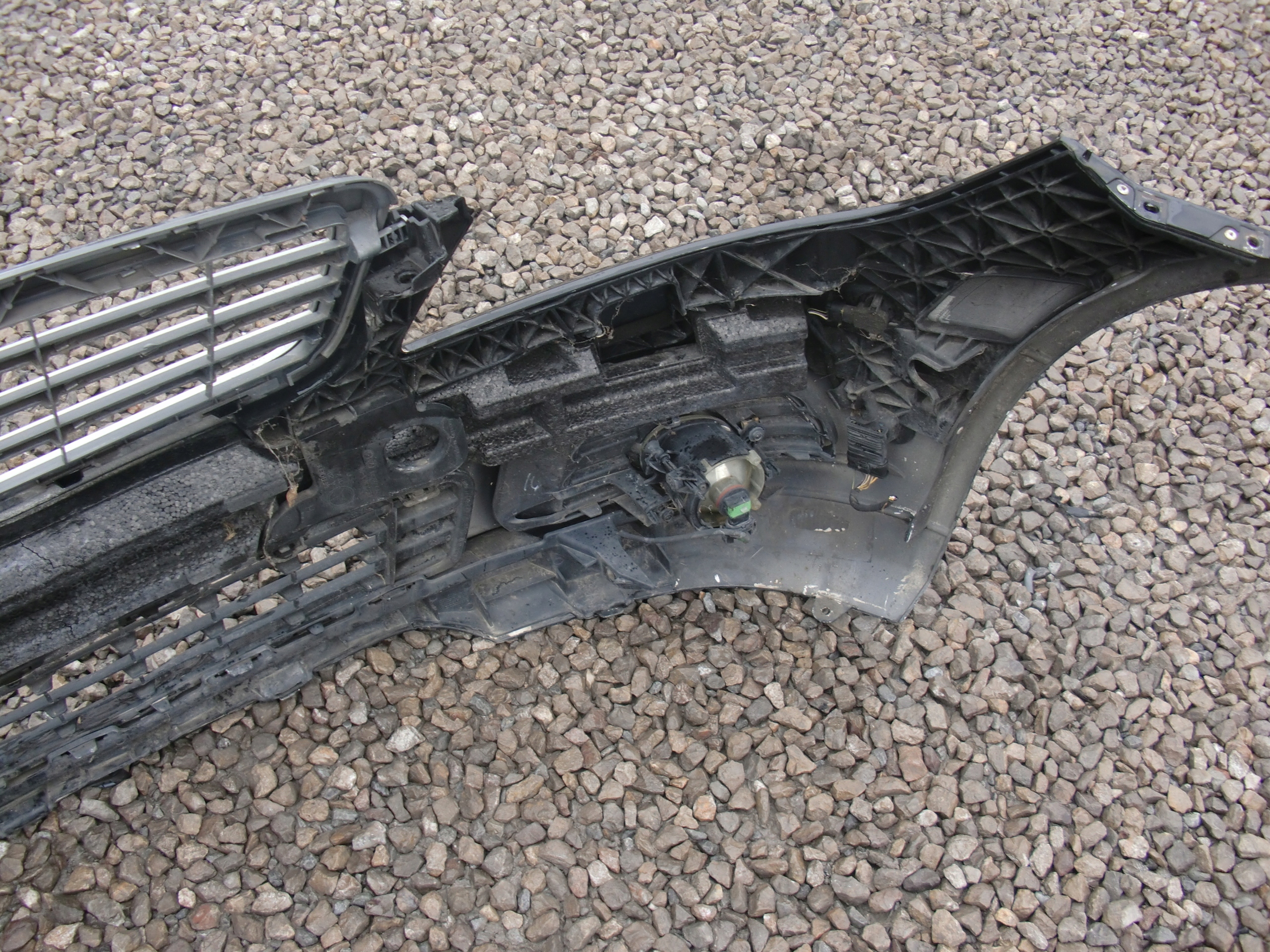 MERCEDES C W204 bumper front front black PDC