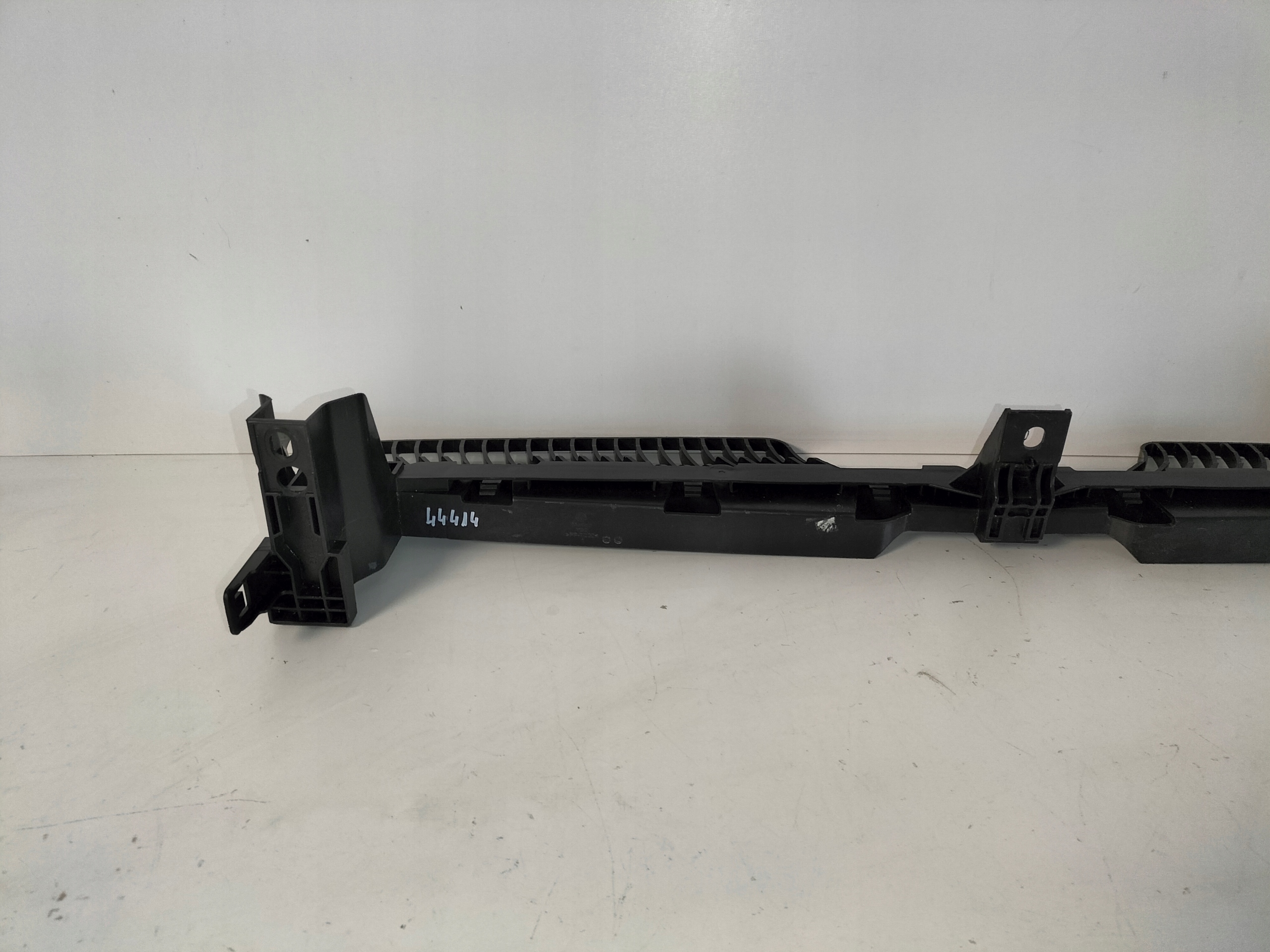 bumper bracket front central console grille VW TIGUAN II 16- ALLSPACE