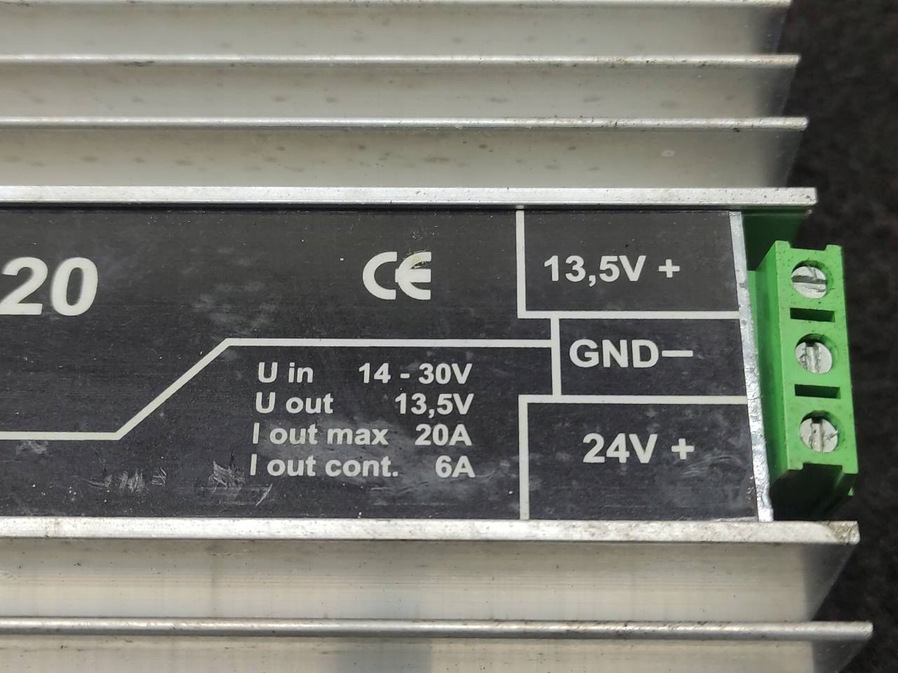 PRZETWORNICA PRADU CONVERTER MAX 6 20A Typ samochodu Samochody osobowe