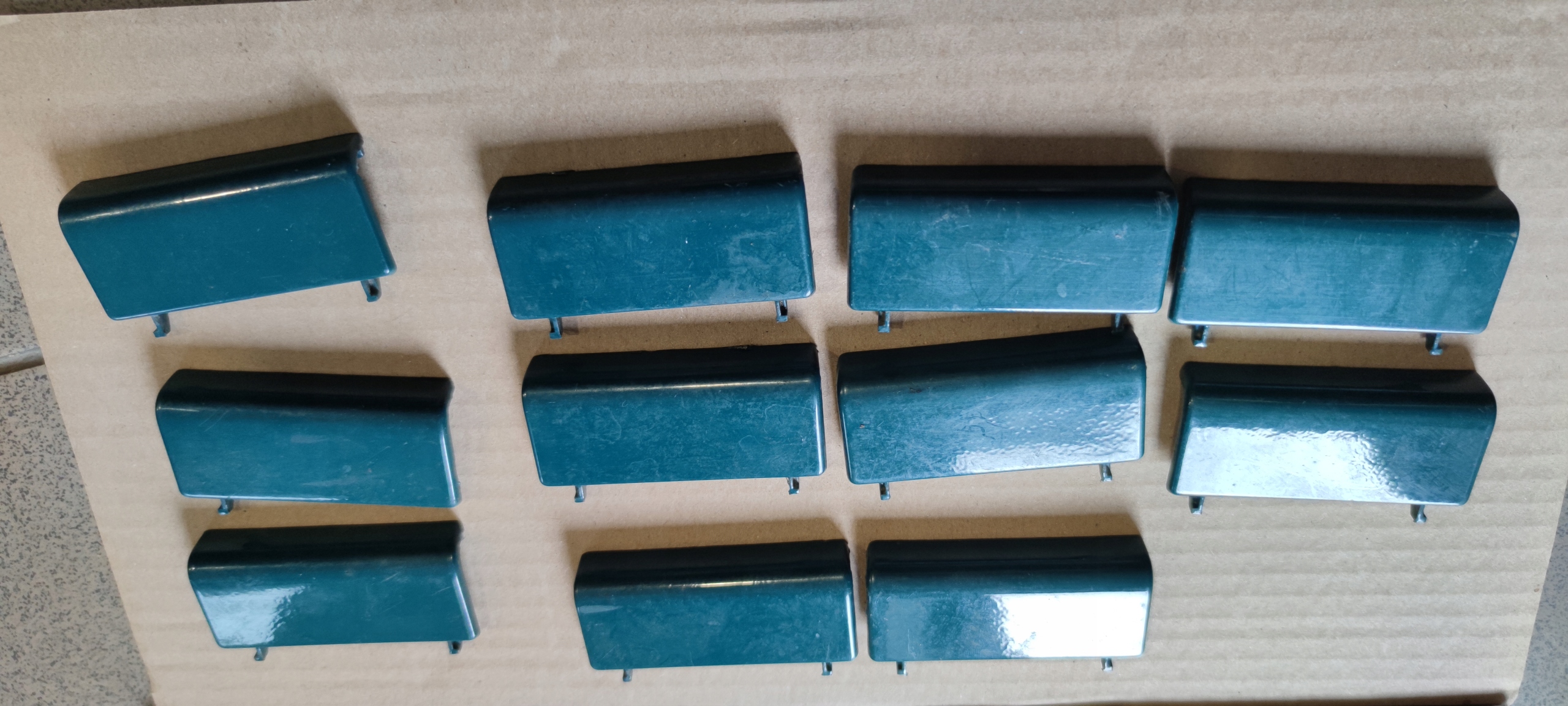 ZAŚLEPKA NAKŁADKA PROGU LEWA PRAWA VANEO Producent części Mercedes-Benz OE