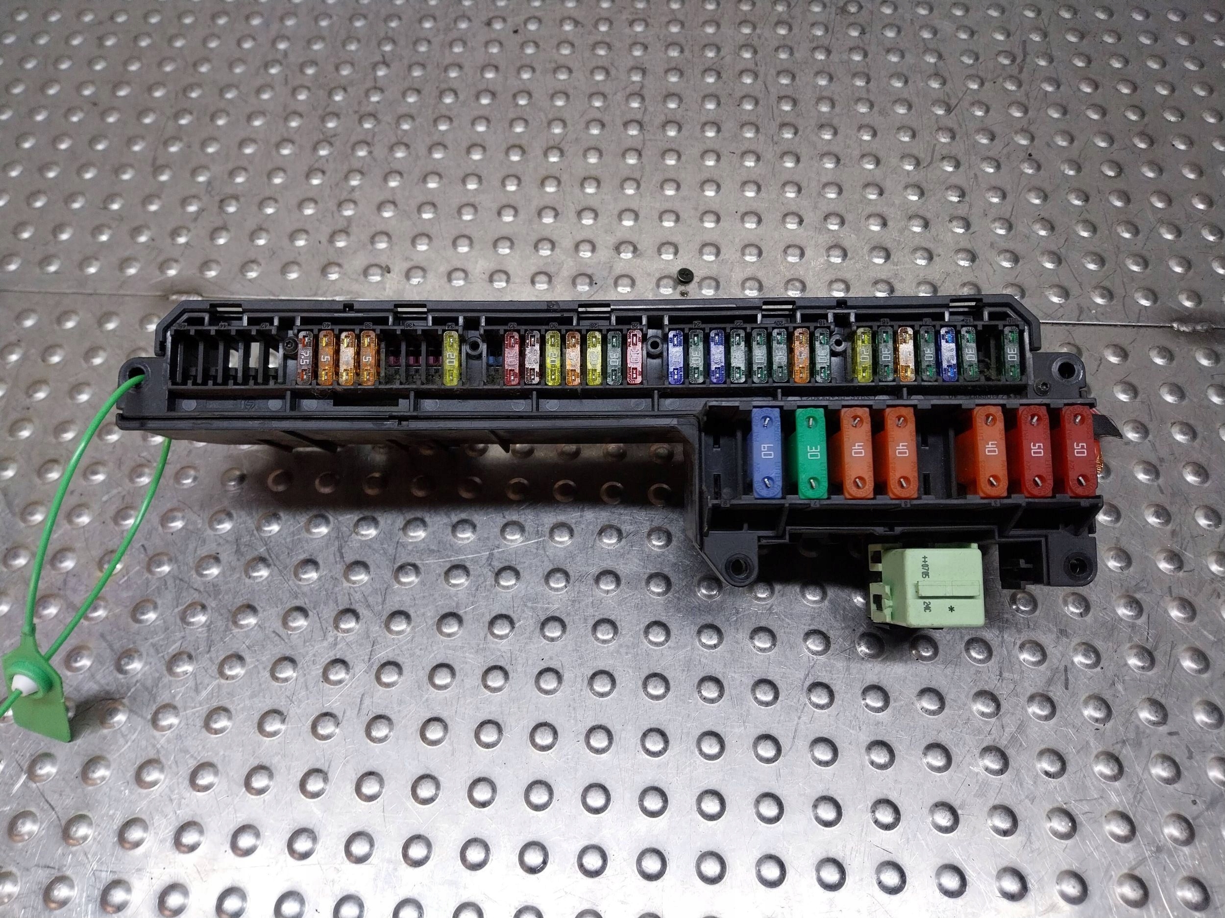 Module fusibles 6957330 BMW E60 E61 E63 E64