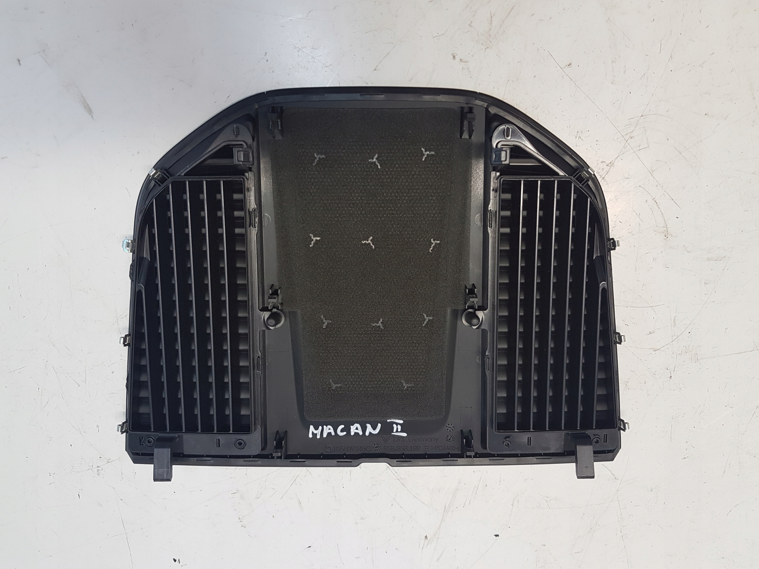 PORSCHE MACAN LIFT 95B grid kokpitu 95B858189B