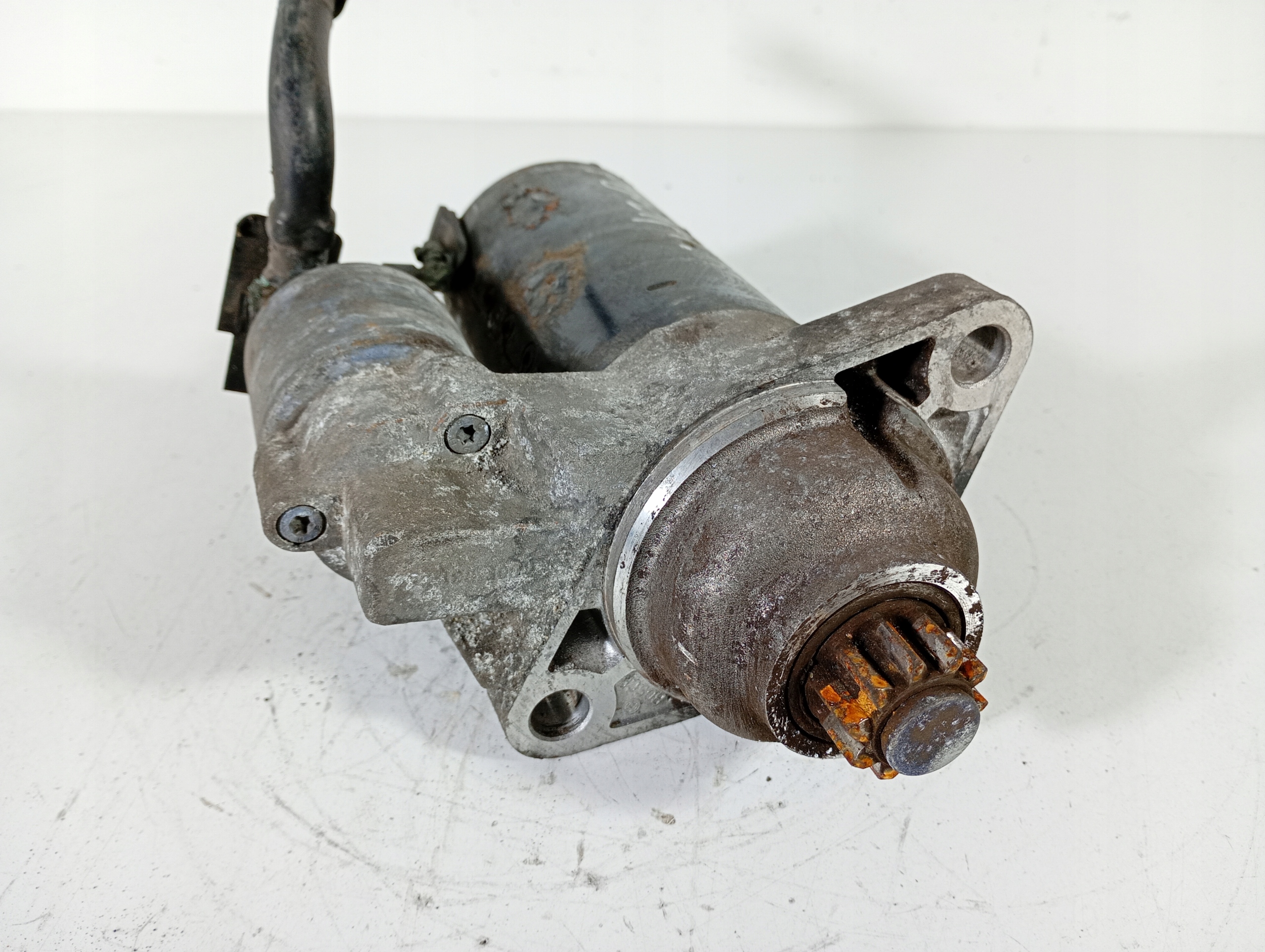 VW POLO N9 9N 01-08 startér