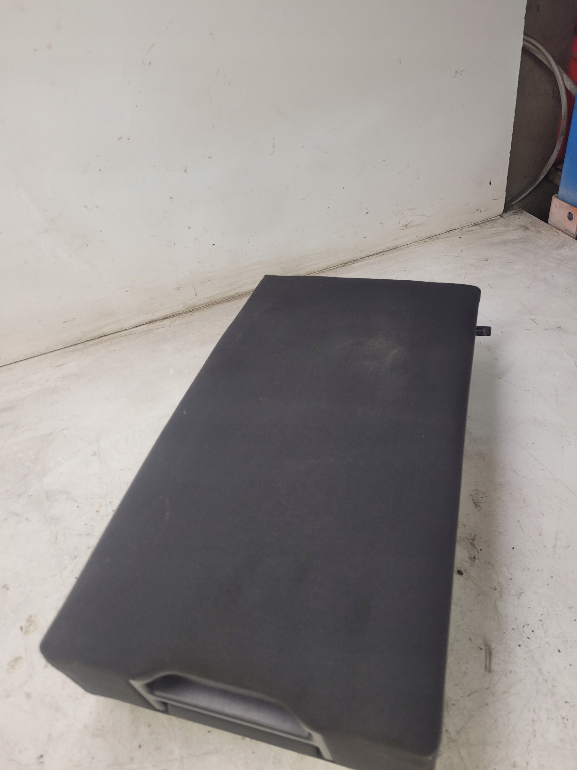 armrest KANAPY rear part AUDI A4 B6 B7 WELUR