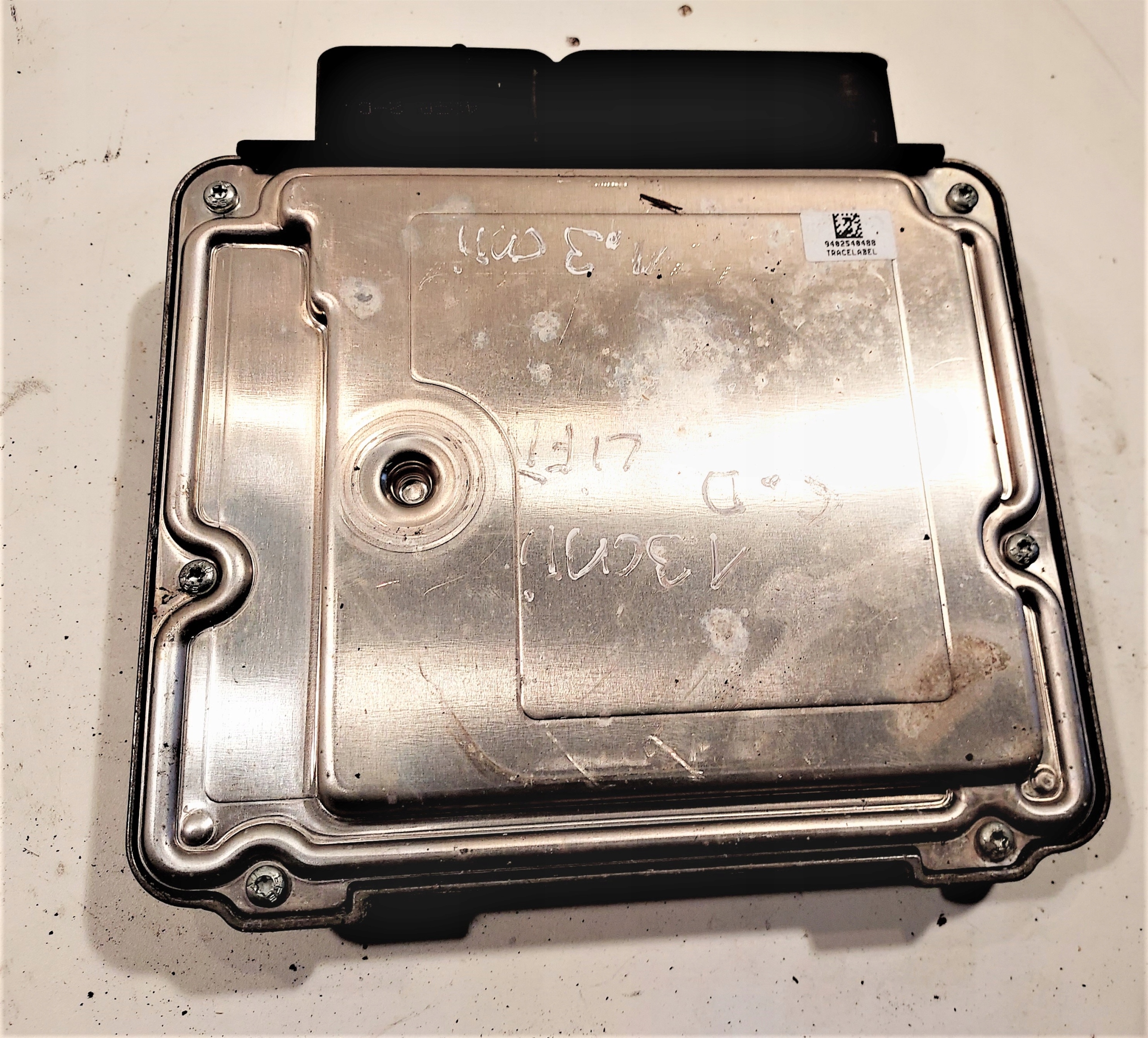 control unit of the engine 55579015 OPEL CORSA D1.3 CDTI