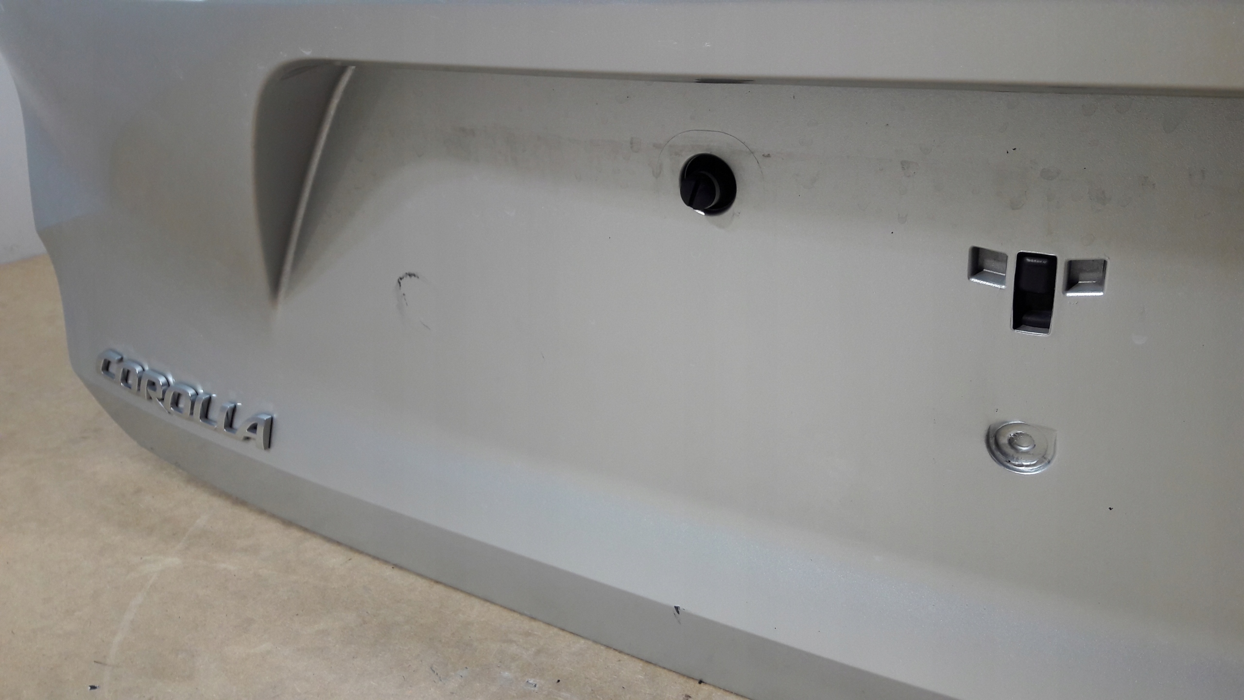 rear trunk door TOYOTA COROLLA E21 KOMBI electrical (H127) E210 ELEKTRYK