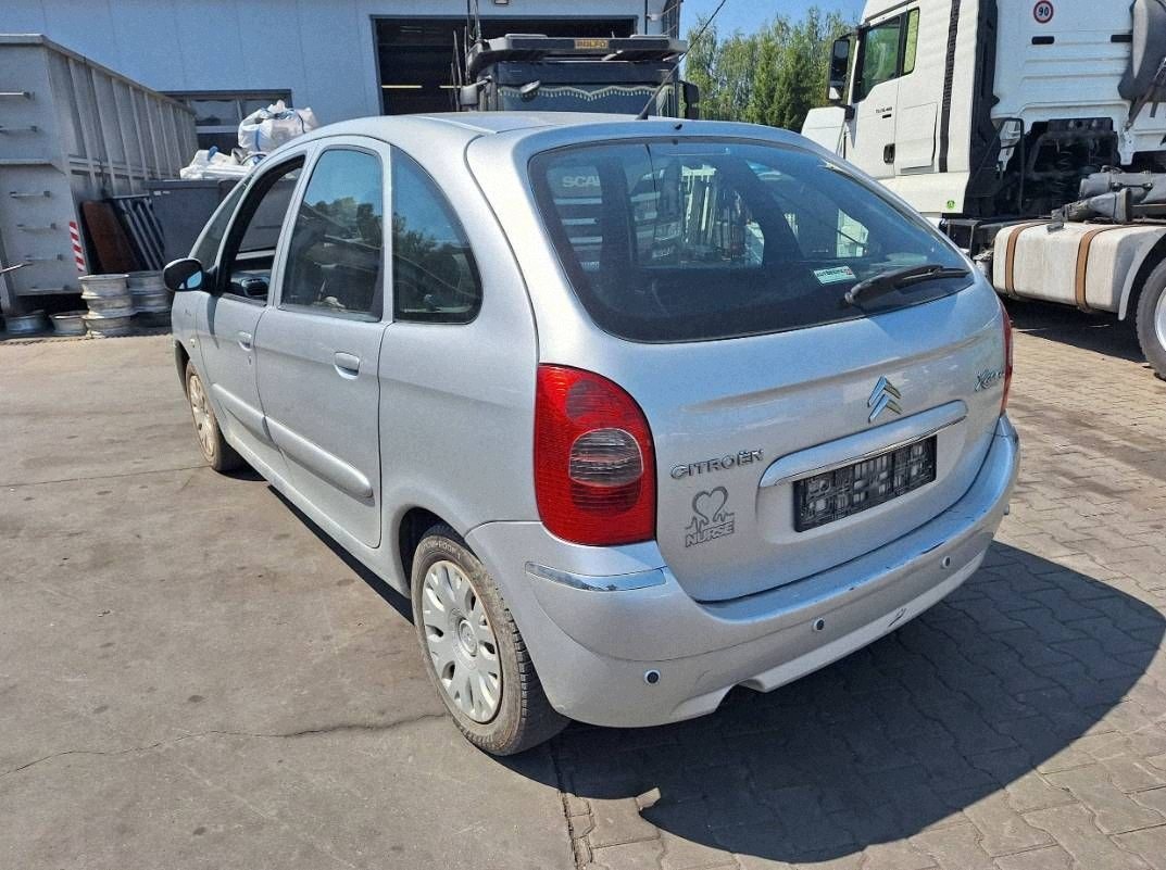 Citroen Xsara Picasso N68 silver door front left front left EZRC LIFT