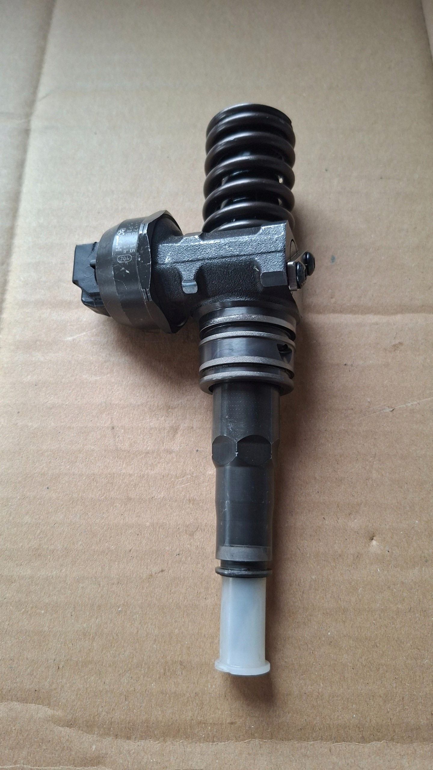 Pumpedüse BOSCH VW 1.9TDI 0414720215 WYDRUK