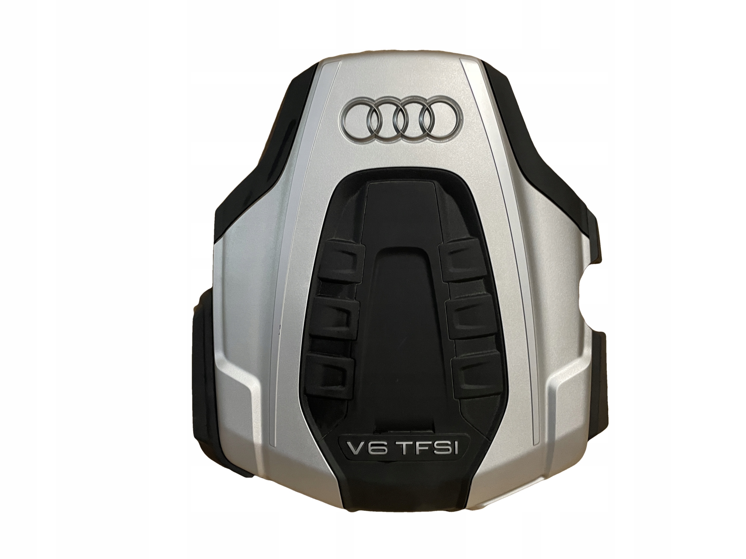 AUDI 3.0TFSI cover for engine 06E103925Q