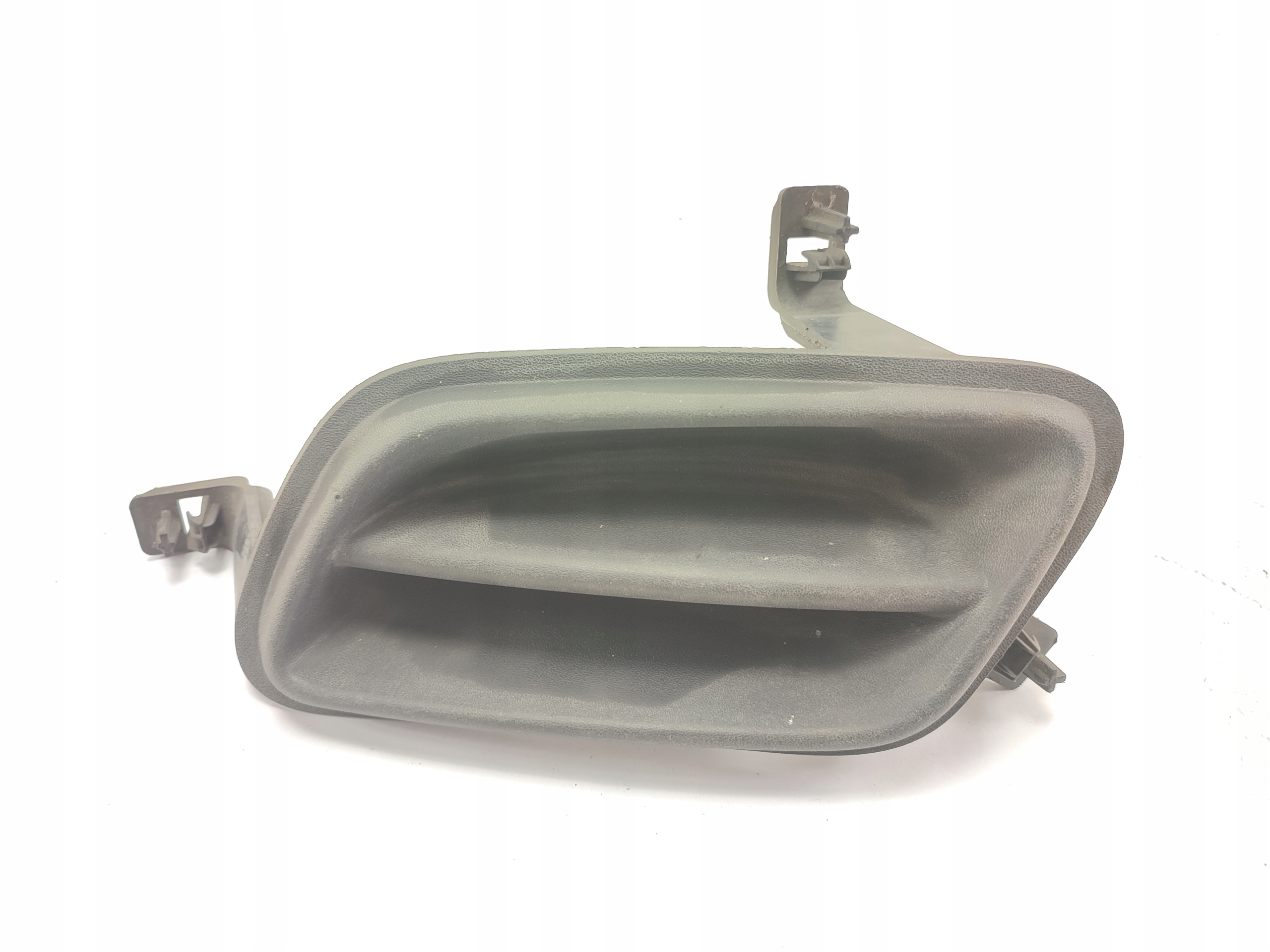 grid of a bumper left front VOLVO V70 II LIFT 1999-2007 8693351