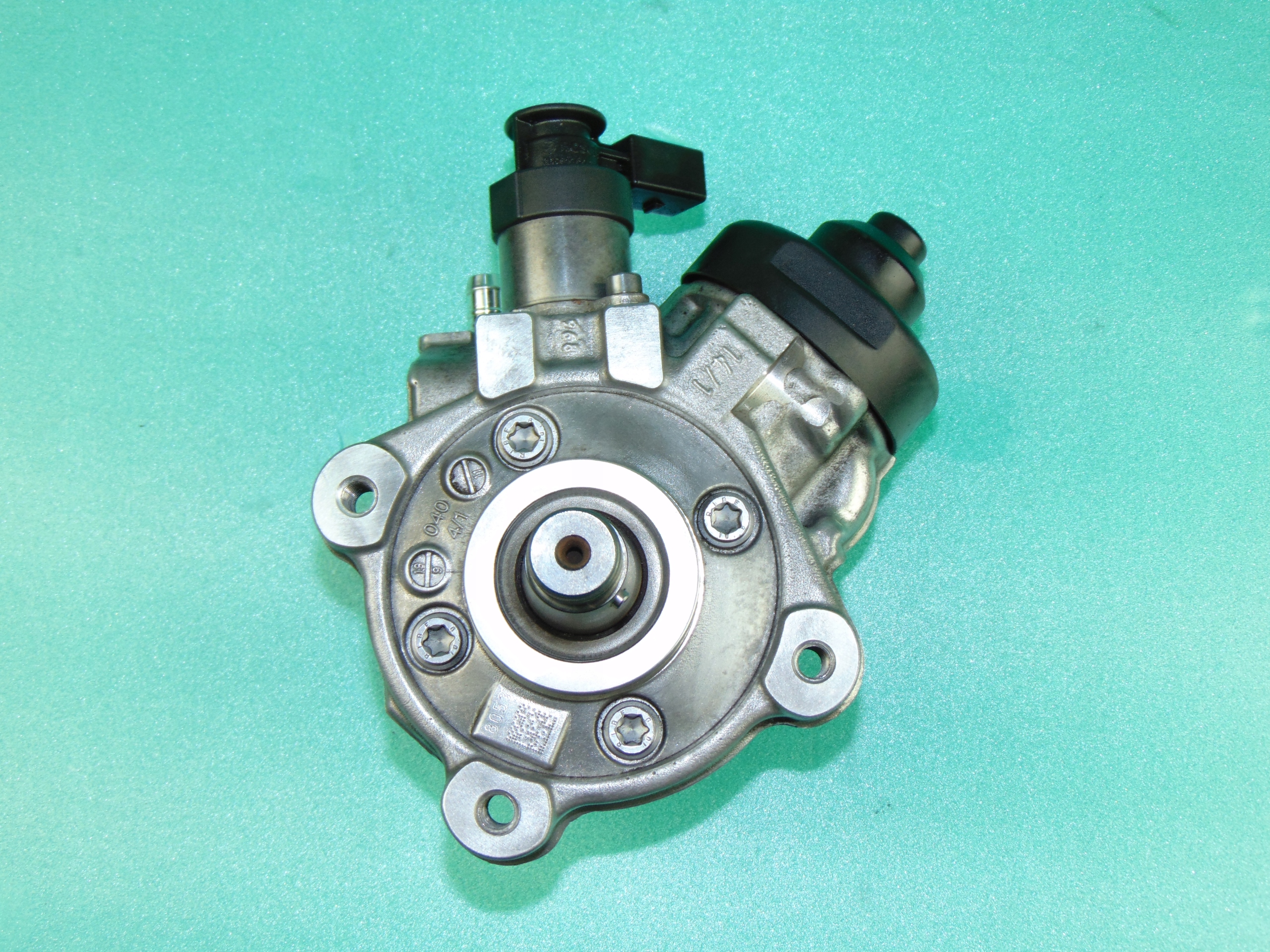 Einspritzpumpe 2,0TDI 03L130755 0445010507 Original !!!! Sprawna!!!