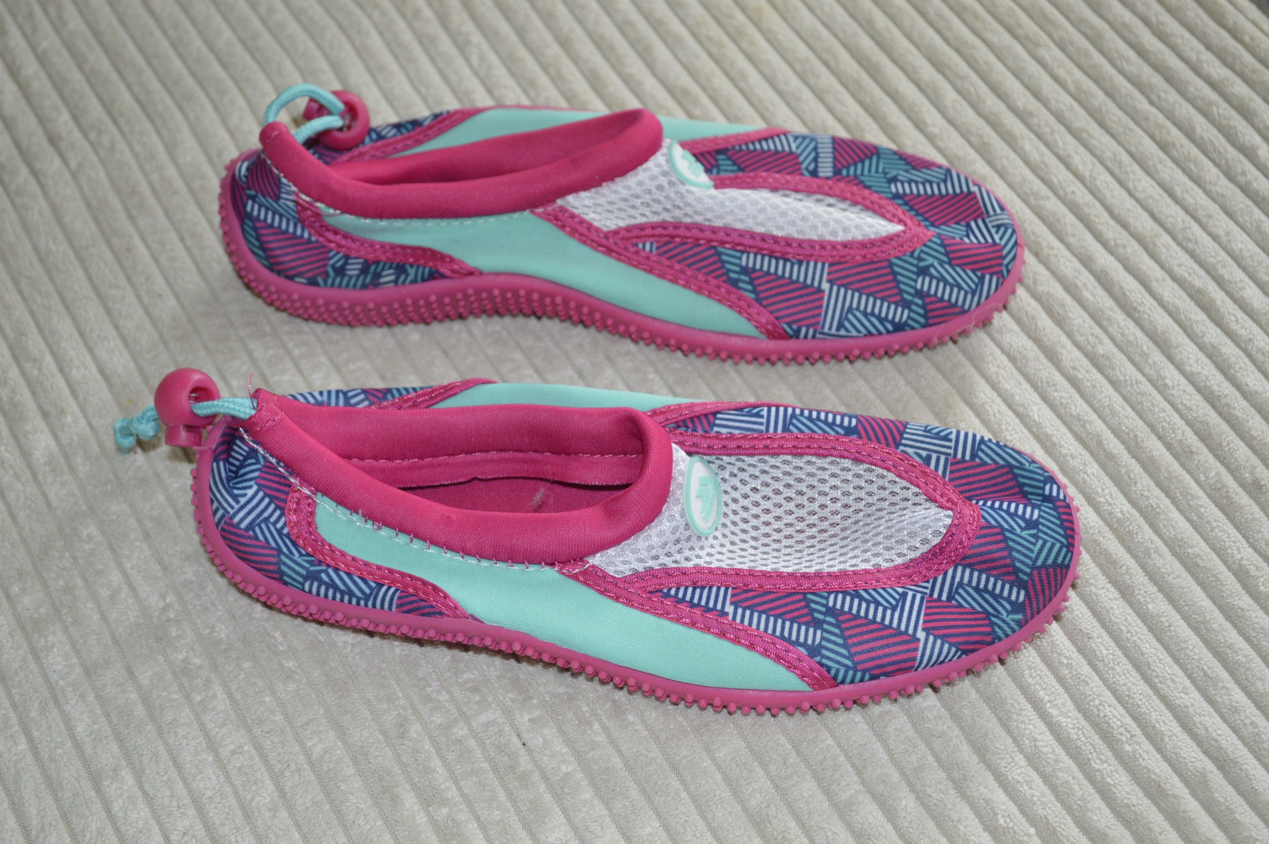 Trespass - obuwie do wody, basen, jak nowe, 35 / 3 Rozmiar 35