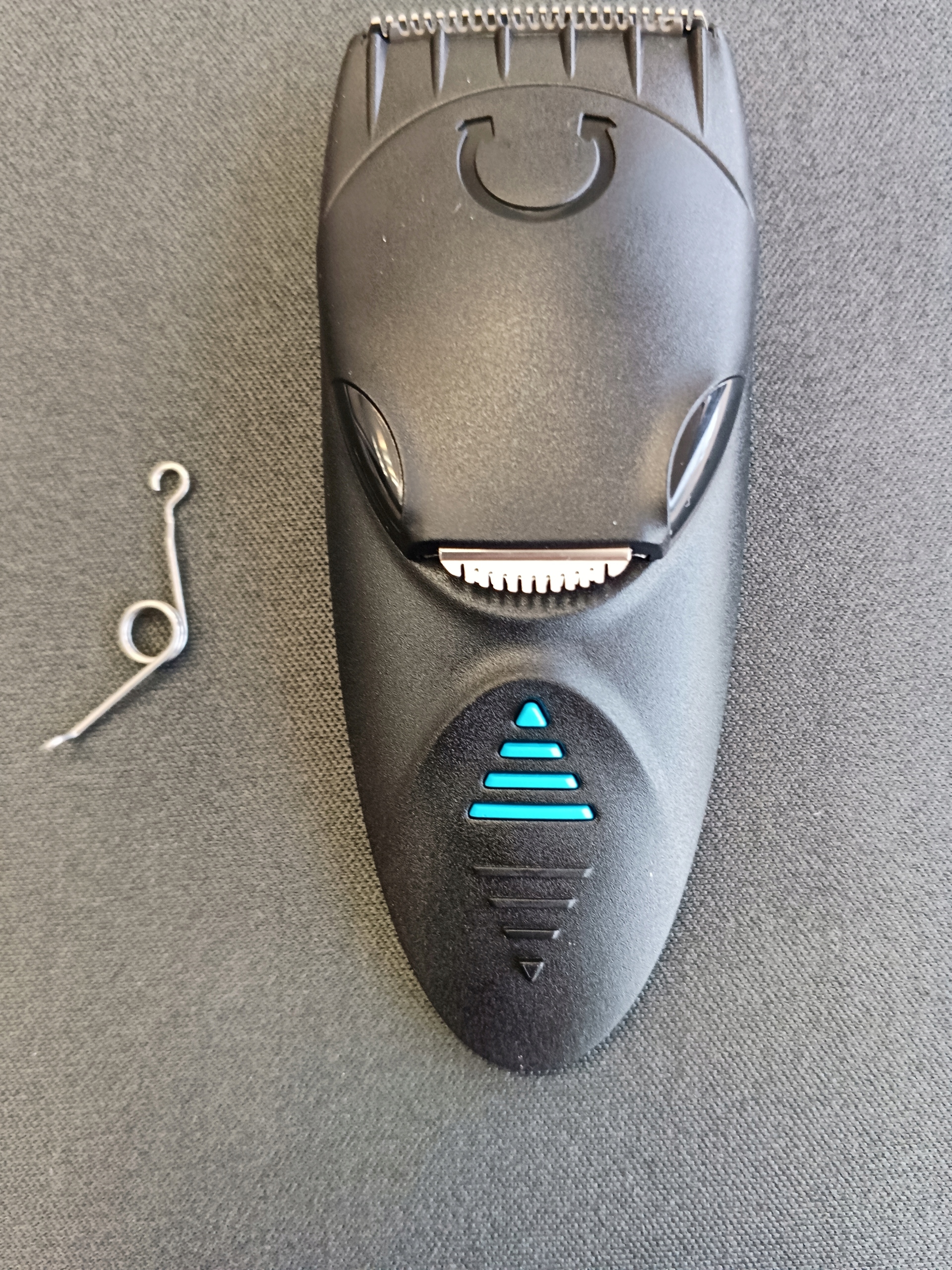 Długi trymer do włosów 81297887 do golarek Braun z serii CruZer Face