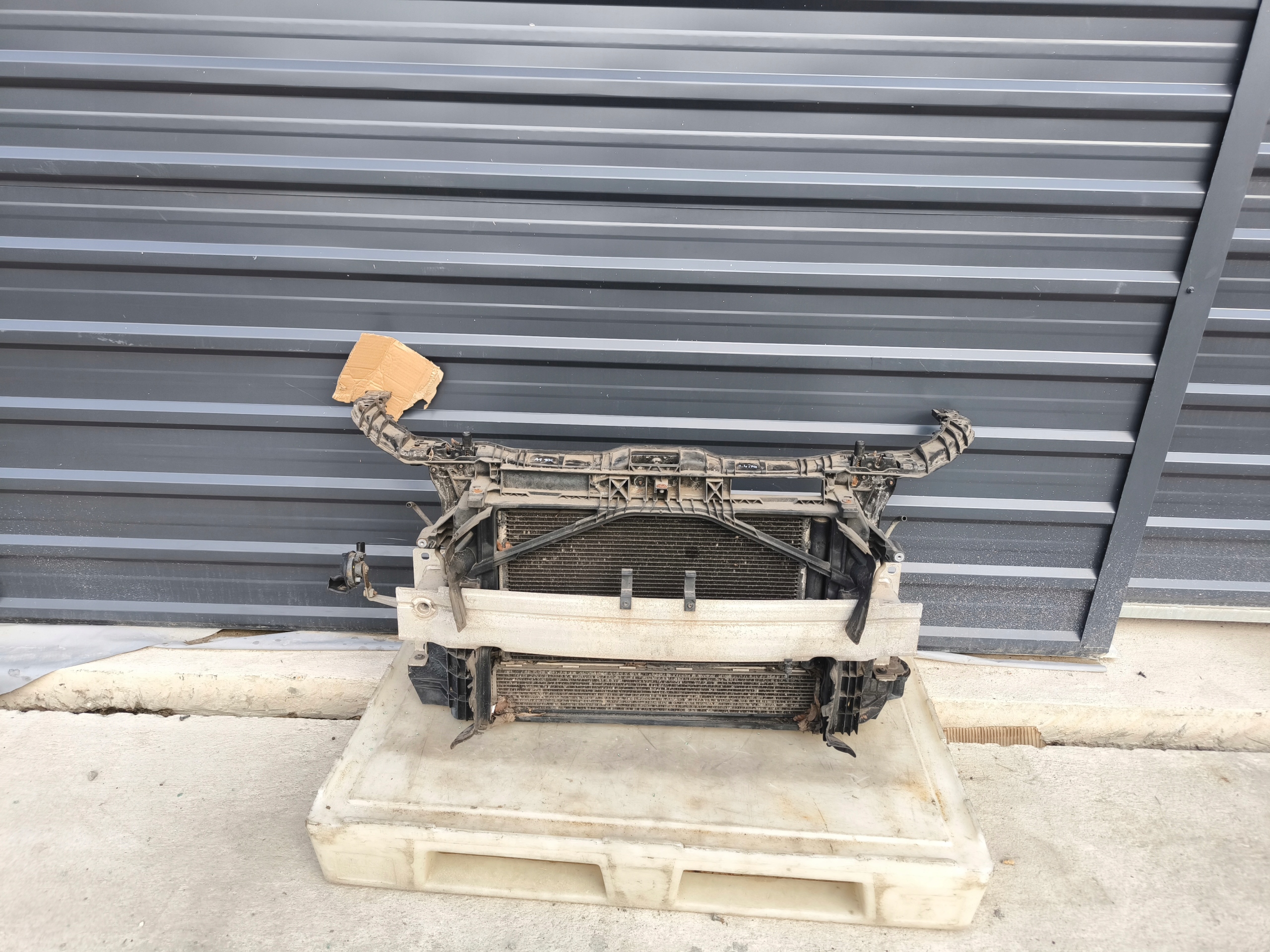 ПЕРЕДНЯ ПАНЕЛЬ ПЕРЕДНІЙ КОМПЛЕКТ AUDI A1x 1.4 TFSI ОРИГІНАЛ !