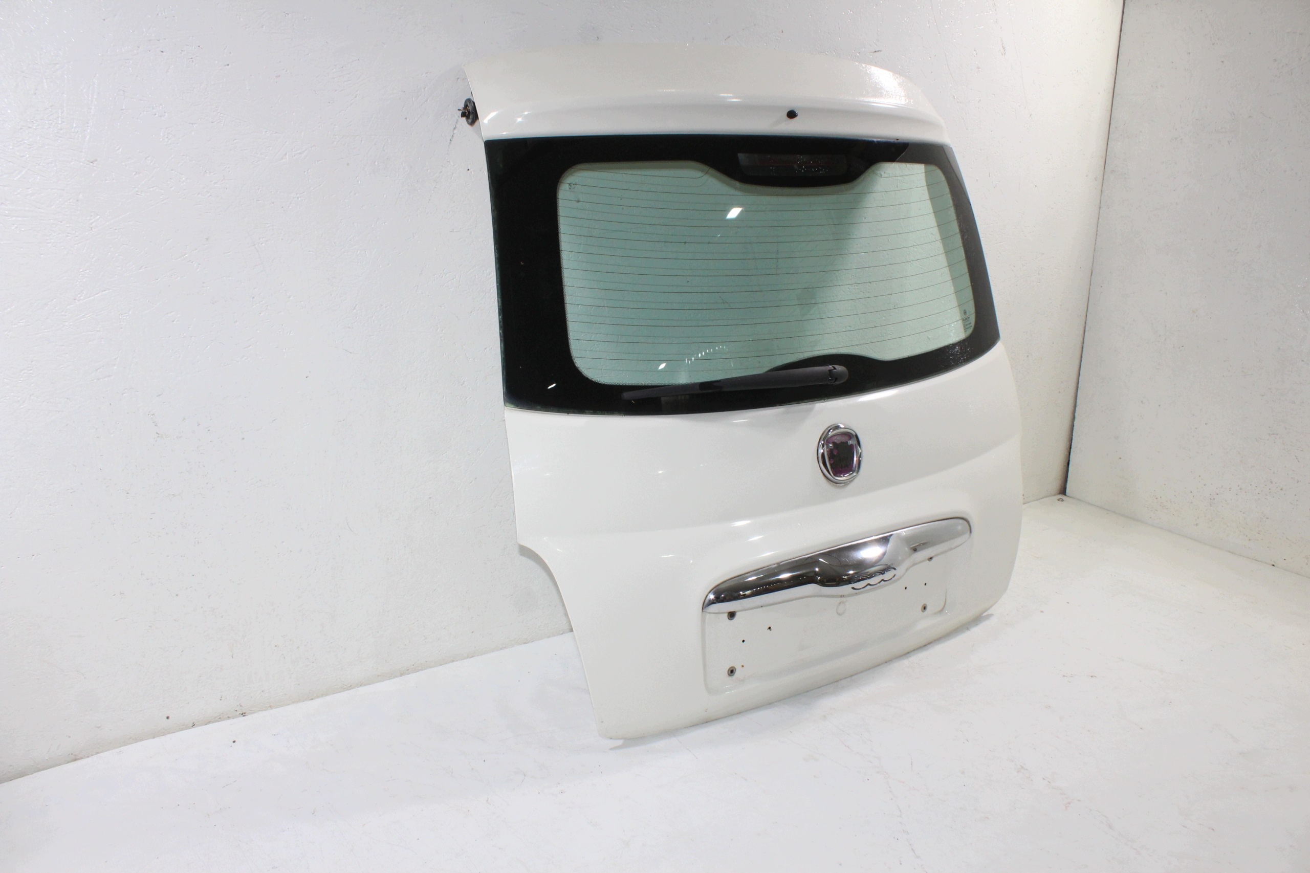 Fiat 500 trunk door boot rear part