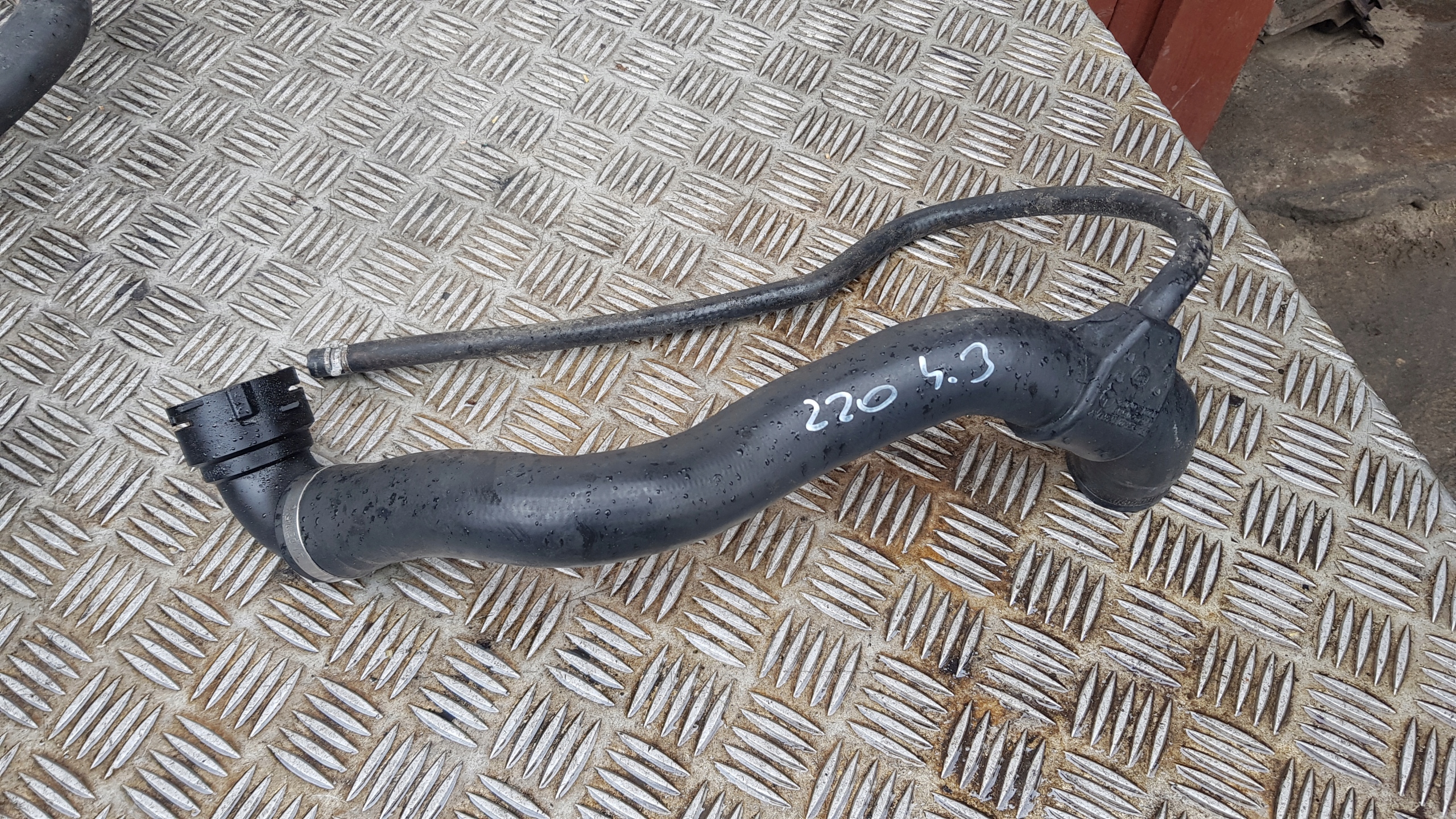 MERCEDES W220 4.3 hose radiator upper A2205010162